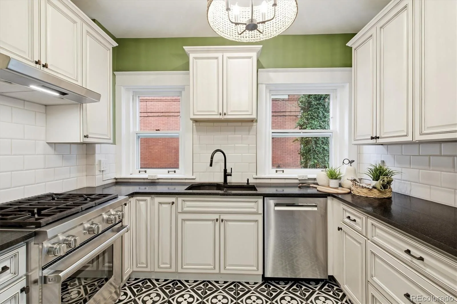 1660 Race Street Denver CO 80206 | MLS #REC1998409 09242026081837 1600 13