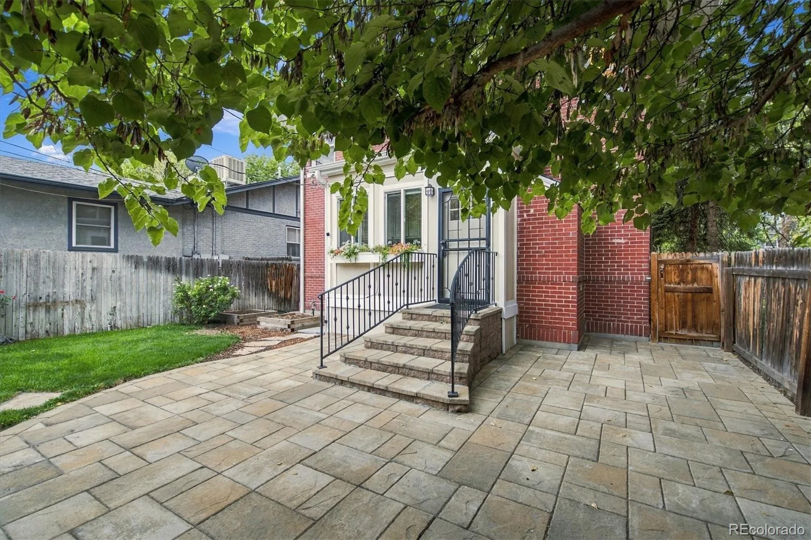 1660 Race Street Denver CO 80206 | MLS #REC1998409 09242026081837 1600 32