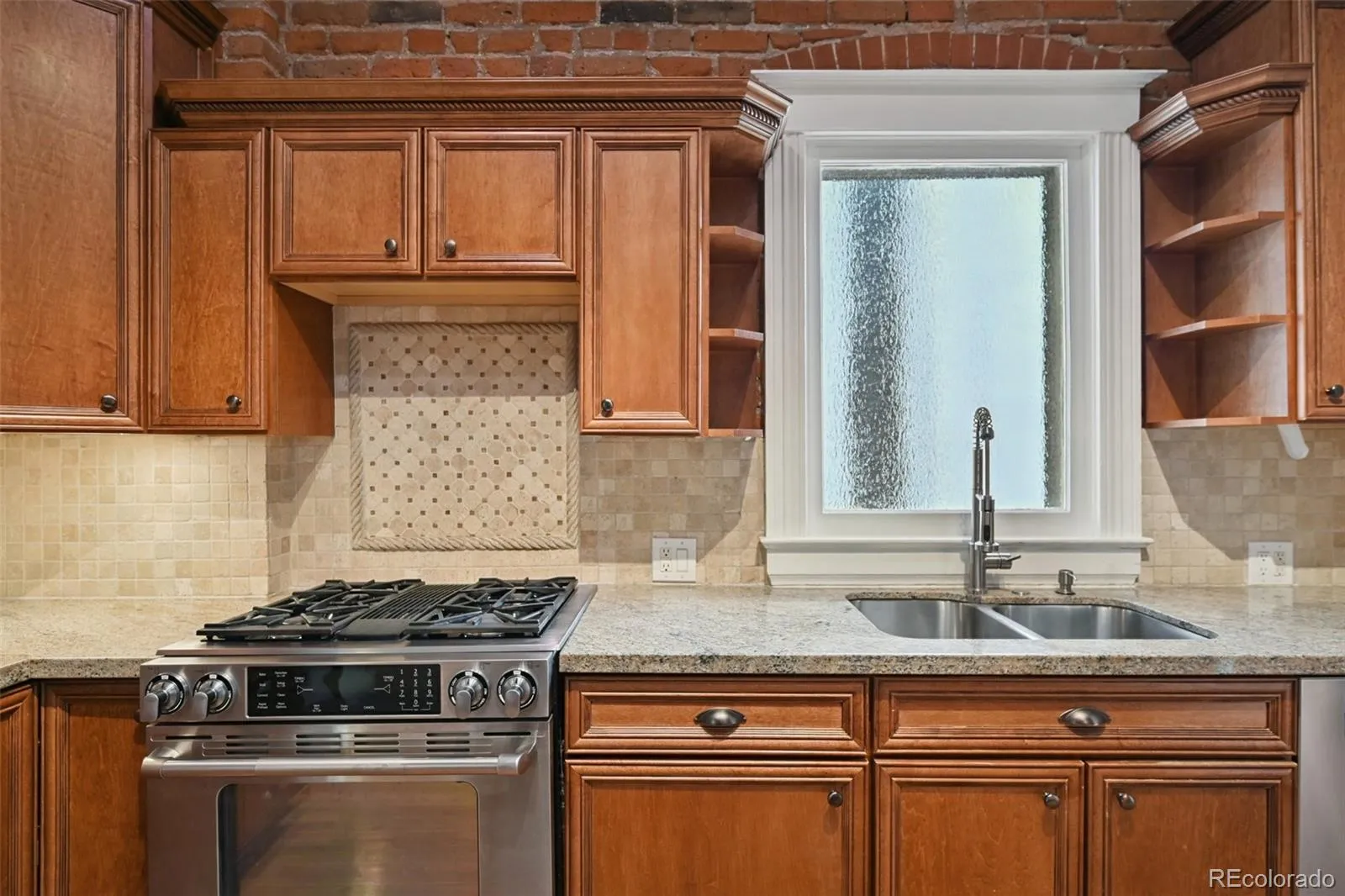 04052026003258 1600 18