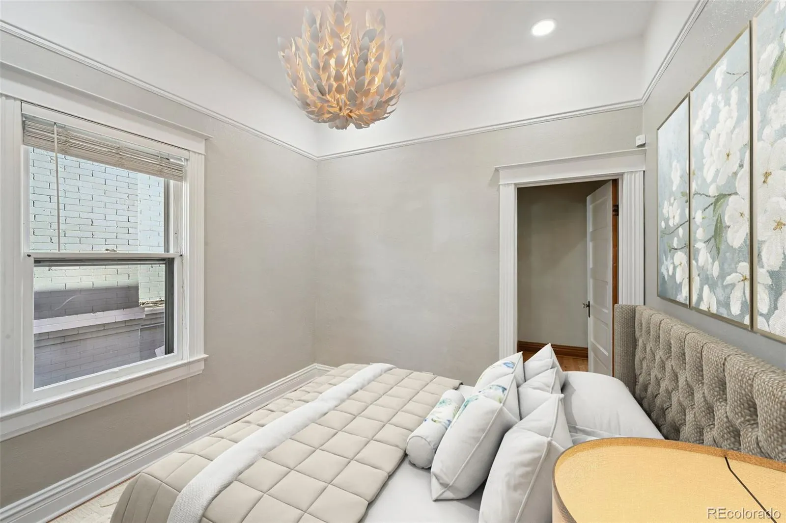 04052026003258 1600 23