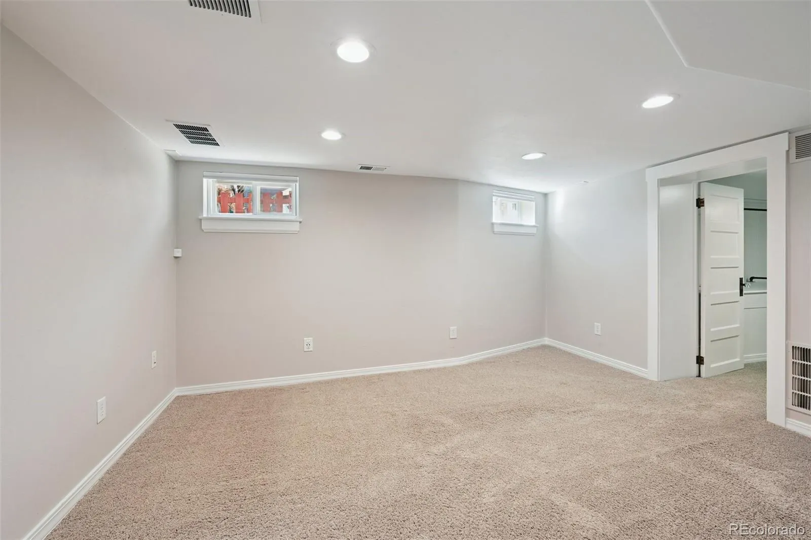 04052026003258 1600 30