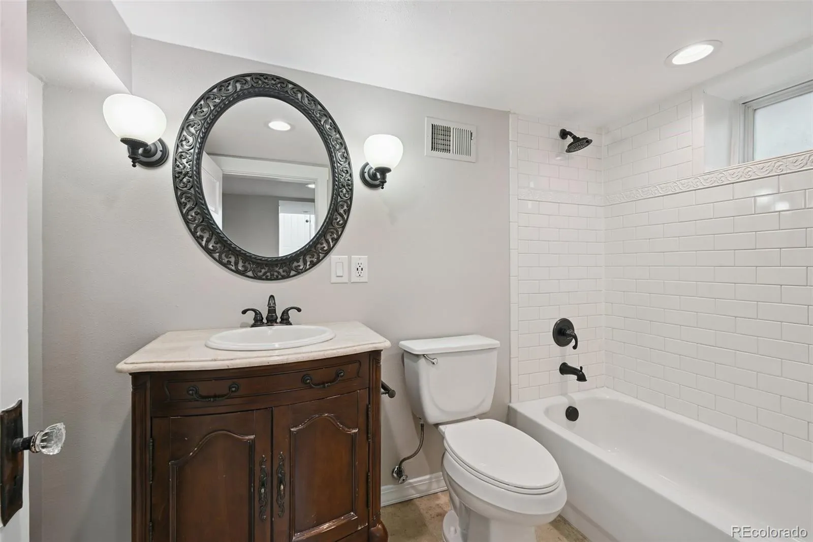 04052026003258 1600 34