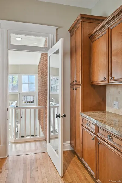 04052026003258 800 17