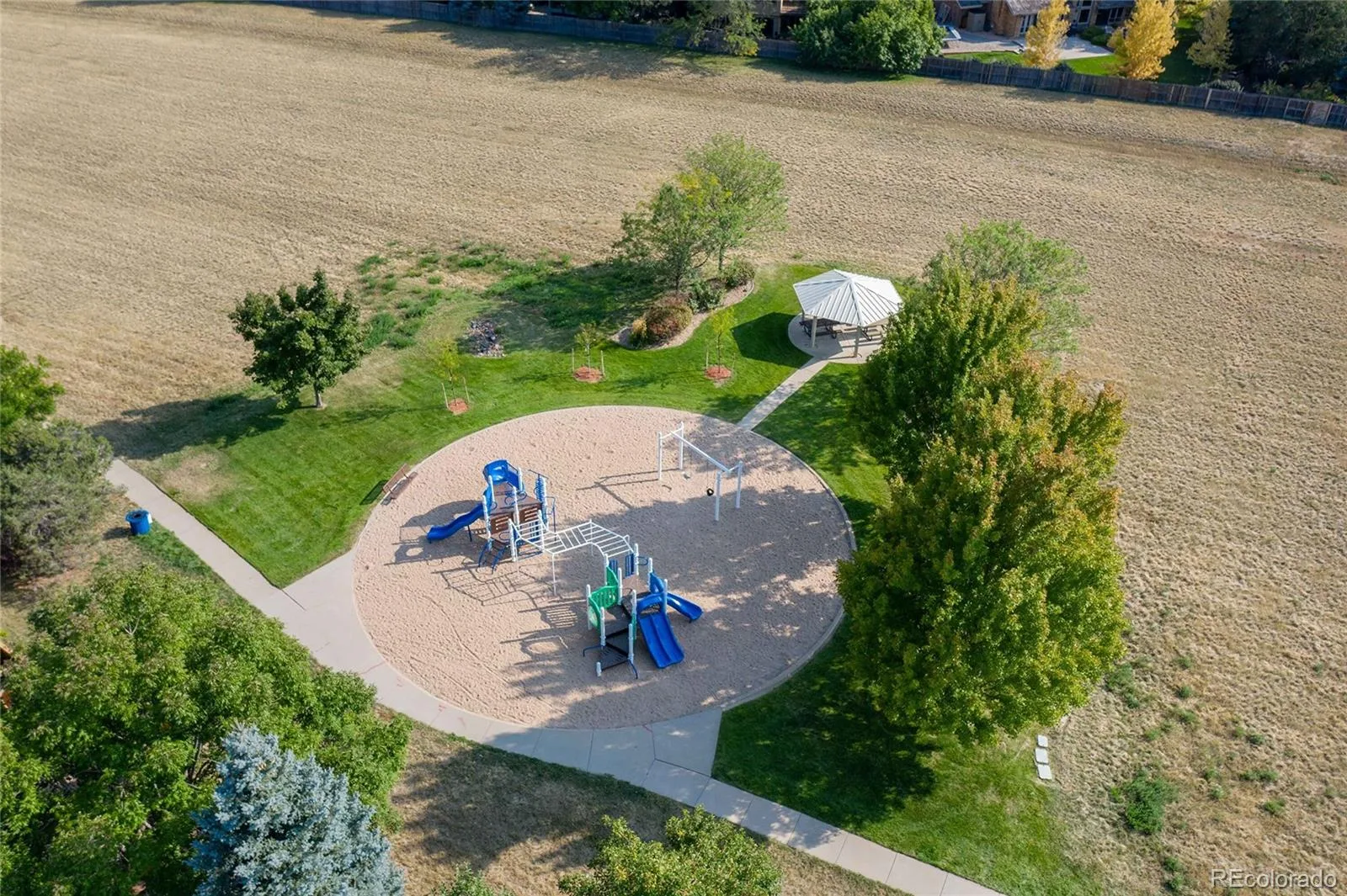 7670 S Hudson Street Littleton CO 80122 MLS #REC2000098 07062026220312 1600 42