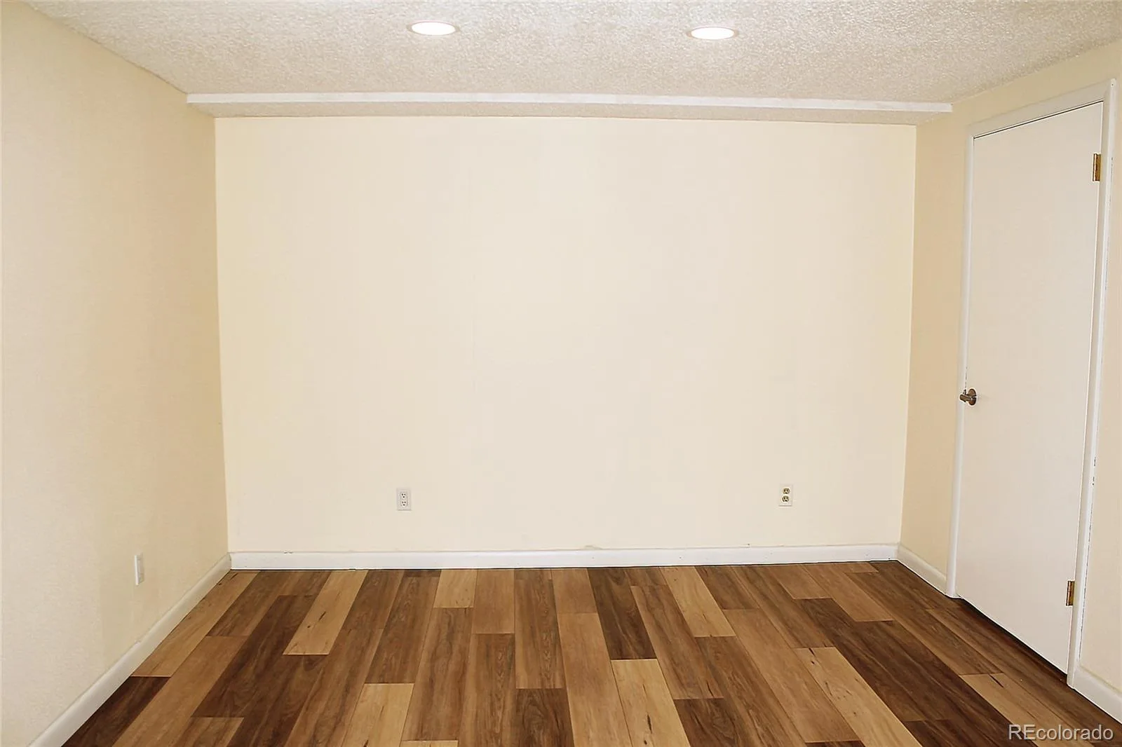 2734 S Heather Gardens Way Aurora CO 80014 | MLS #REC2000290 07092026215121 1600 17