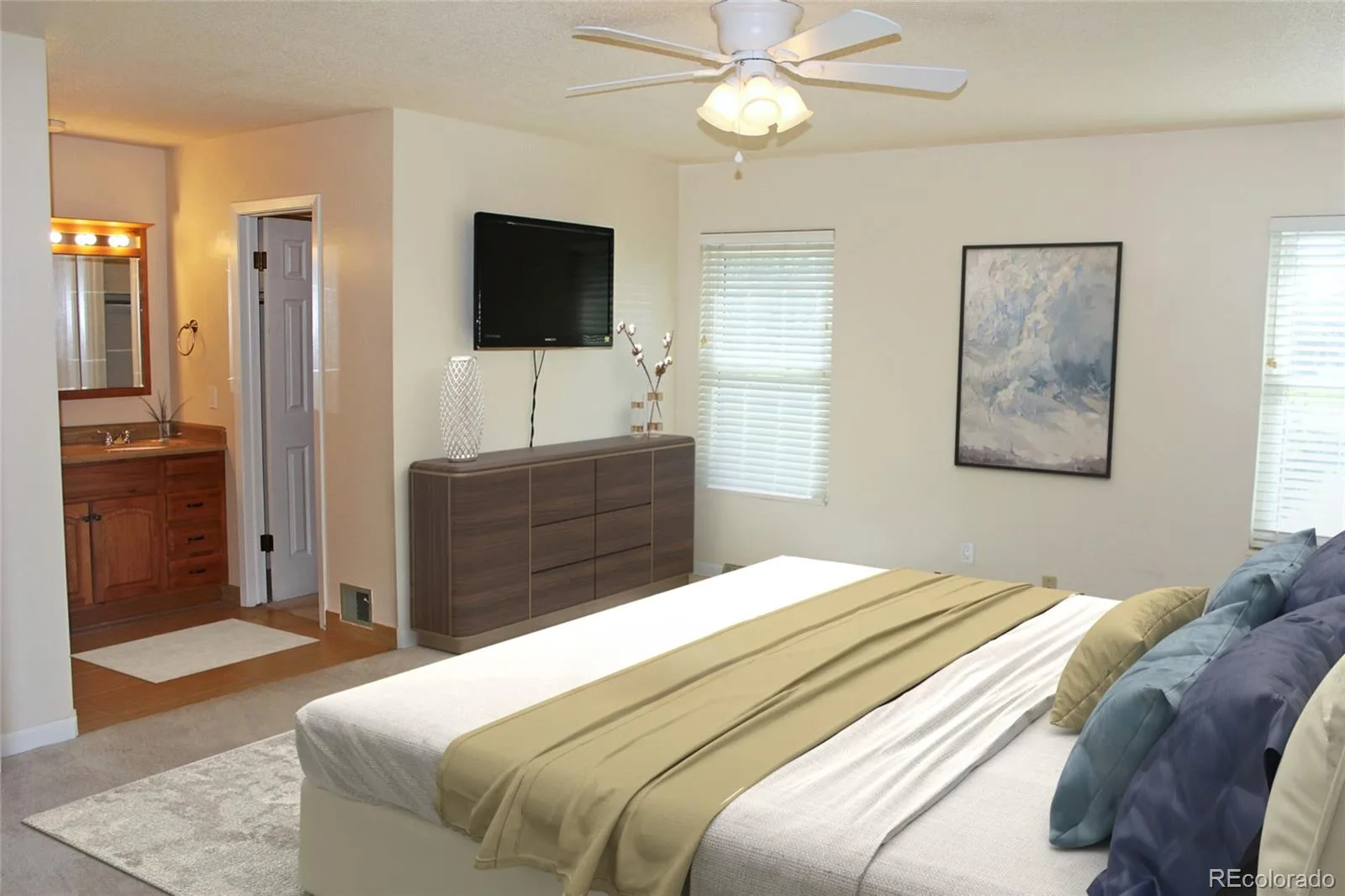 2734 S Heather Gardens Way Aurora CO 80014 | MLS #REC2000290 07092026215121 1600 9