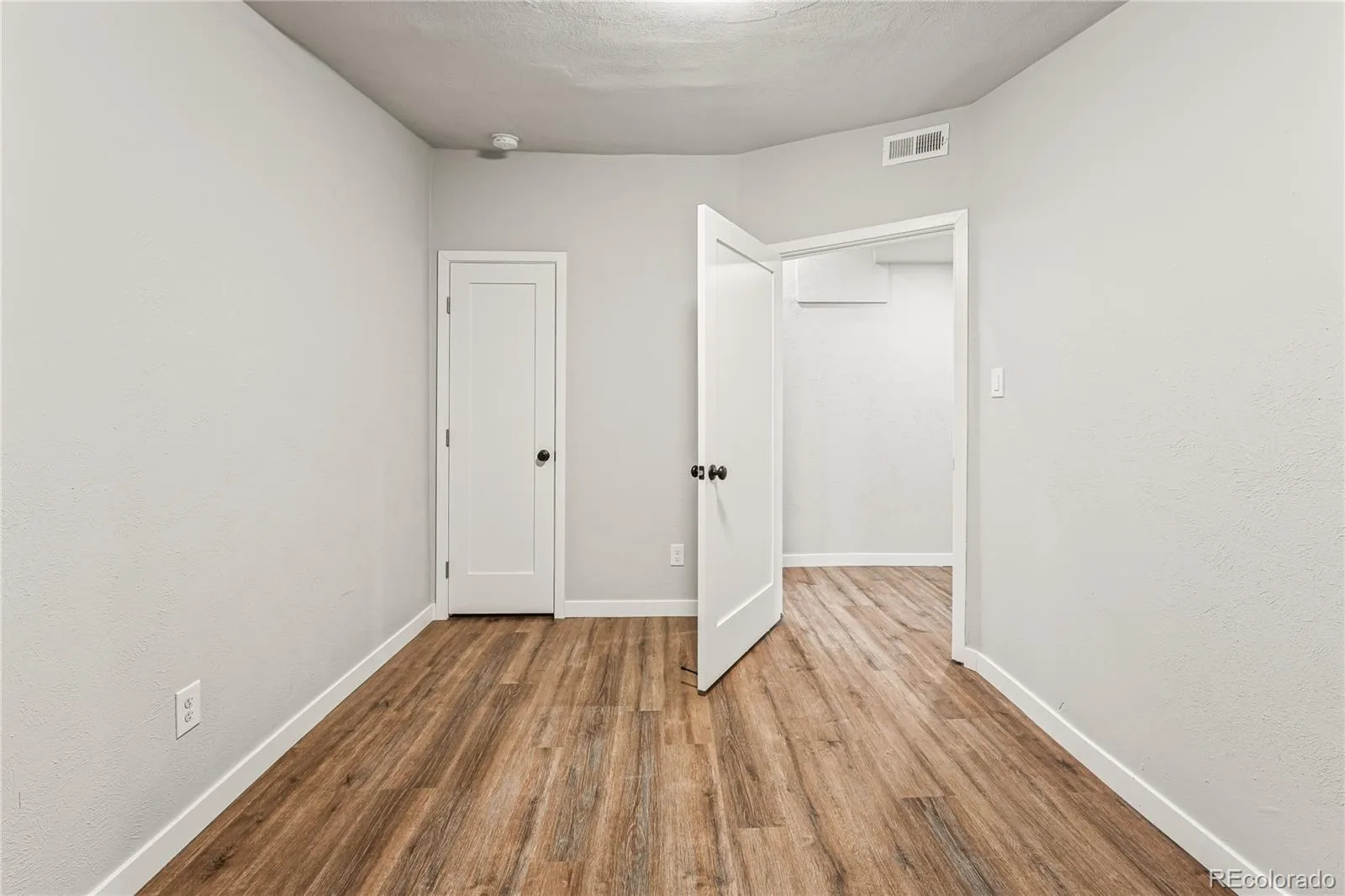 2949 Glenarm Place Denver CO 80205 | MLS #REC2002615 09232026091501 1600 19