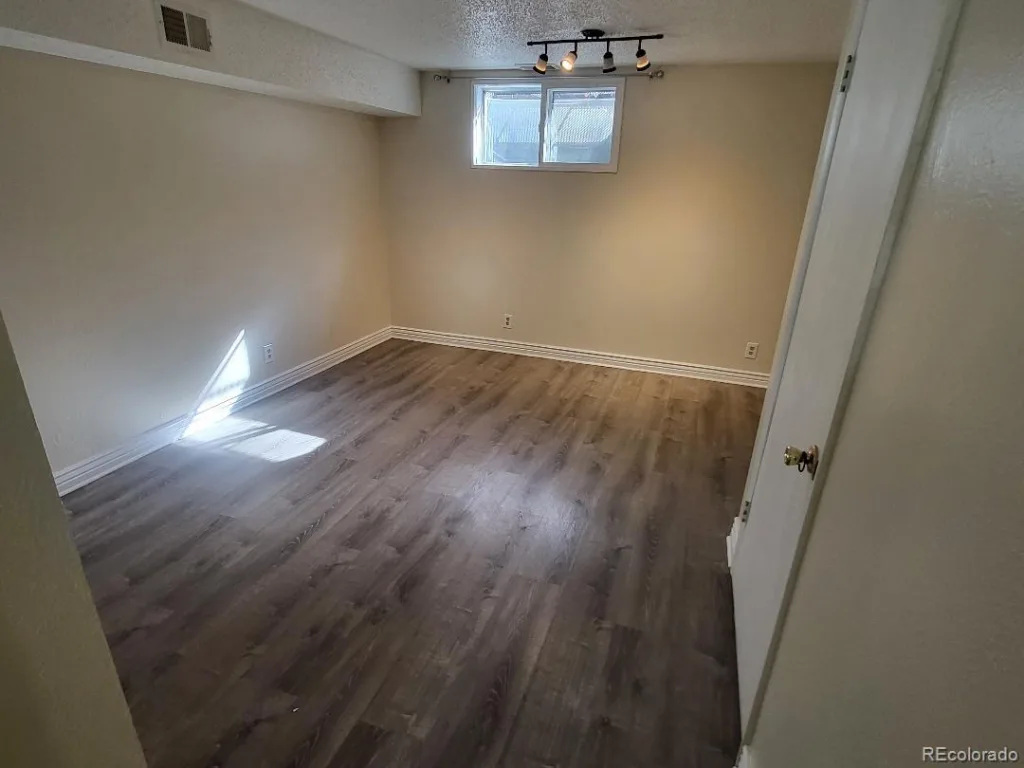12056 E 25th Avenue Aurora CO 80010 | MLS #REC2002687 08282026052219 1024 16