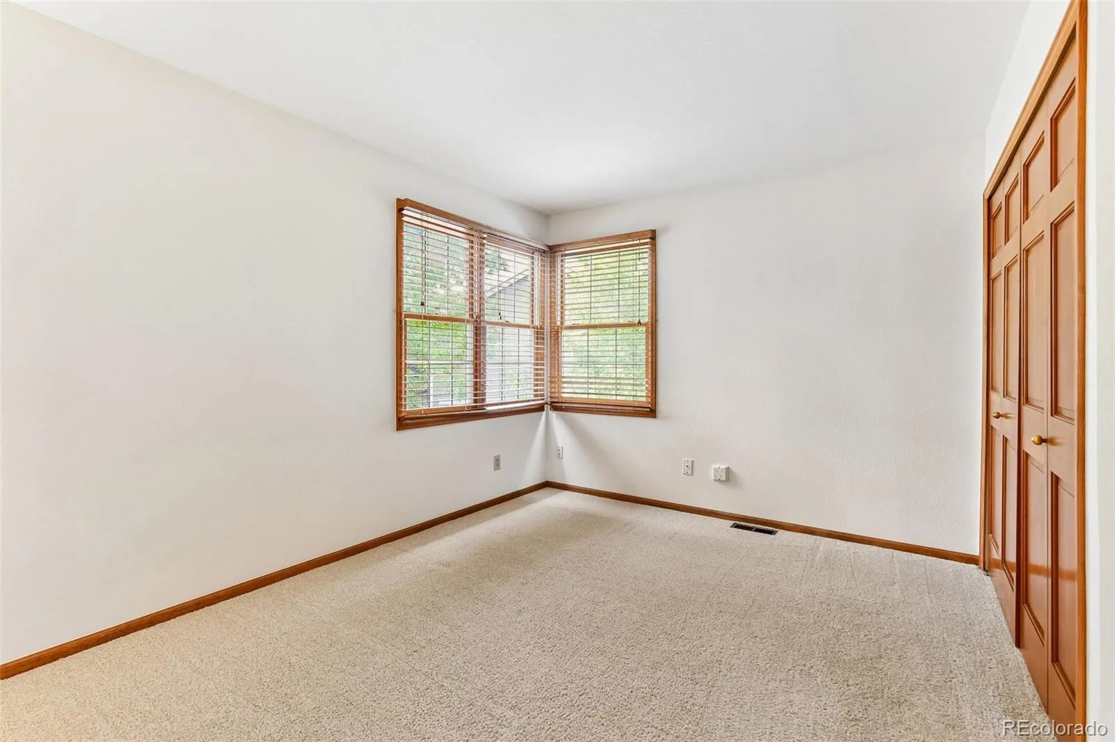 5765 W Iliff Drive Lakewood CO 80227 | MLS #REC2003382 09302026221522 1600 31