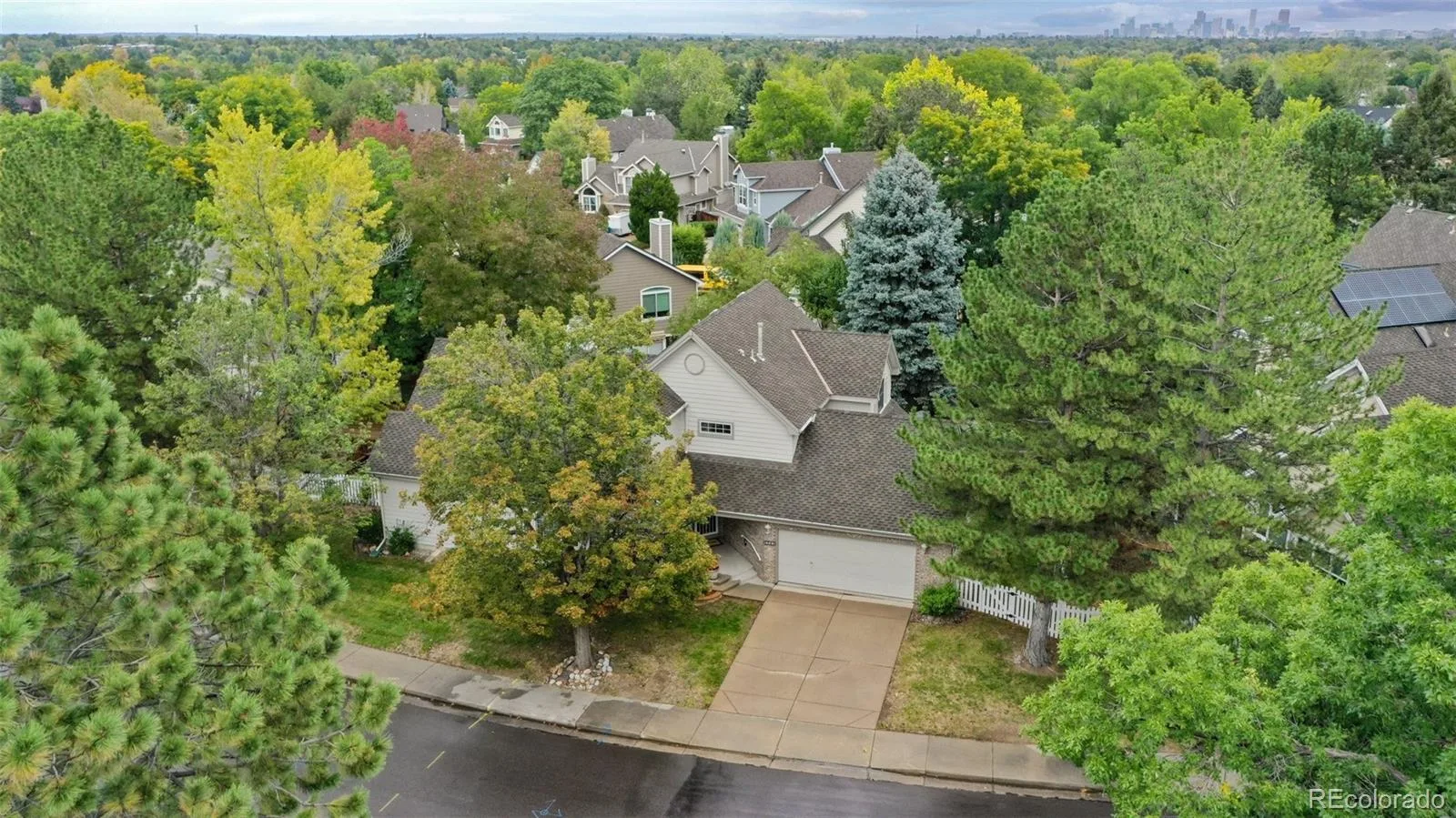 5765 W Iliff Drive Lakewood CO 80227 | MLS #REC2003382 09302026221522 1600 44