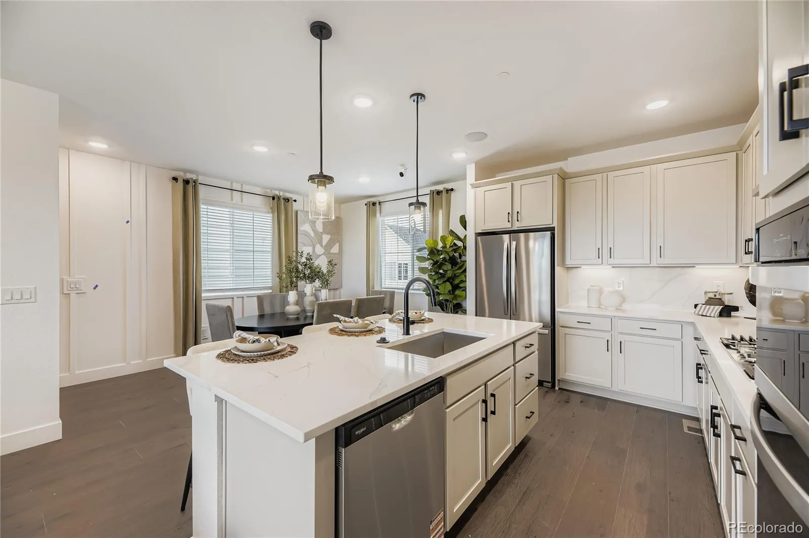 04182026002531 1600 3