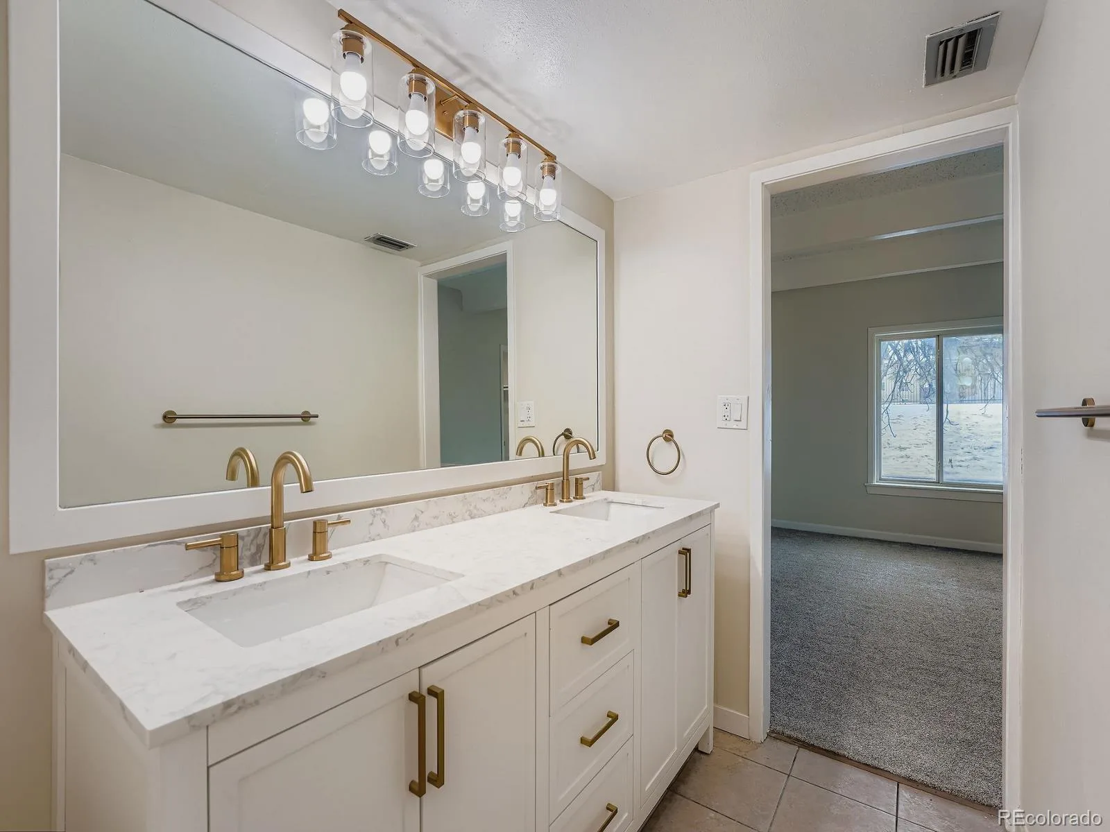 9700 E Iliff Avenue #D41 Denver CO 80231 | MLS #REC2007358 09232026091536 1600 17
