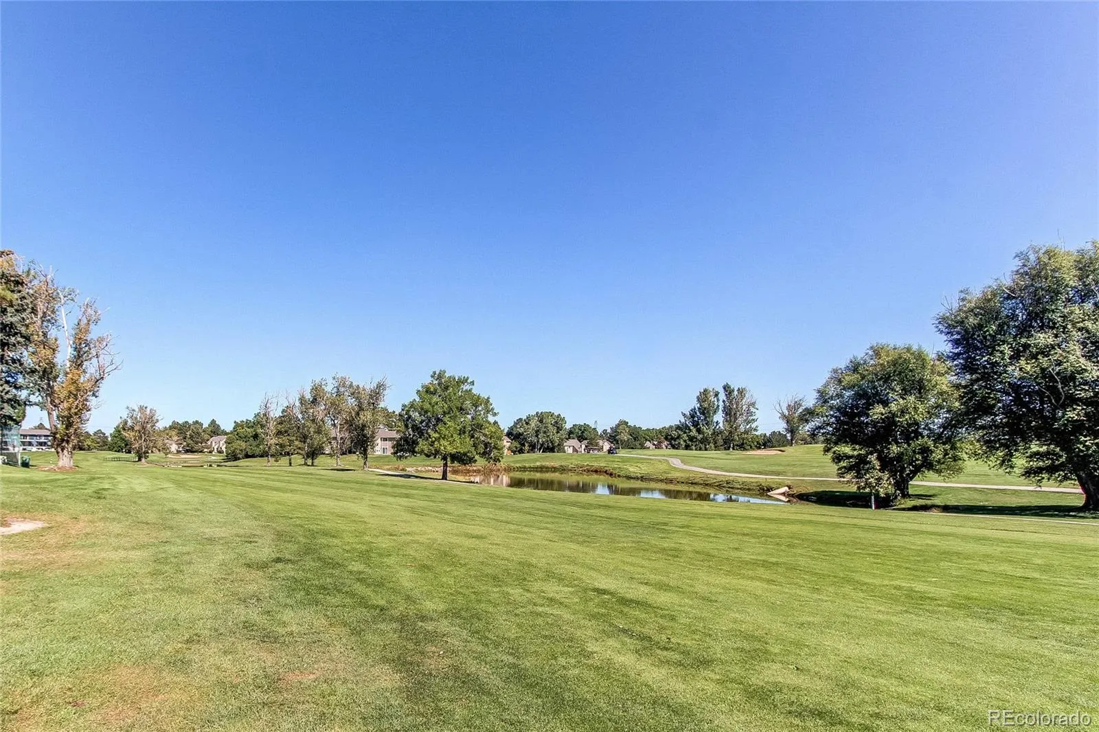 2152 S Victor Street #B Aurora CO 80014 MLS #REC2010899 04252026160534 1600 27
