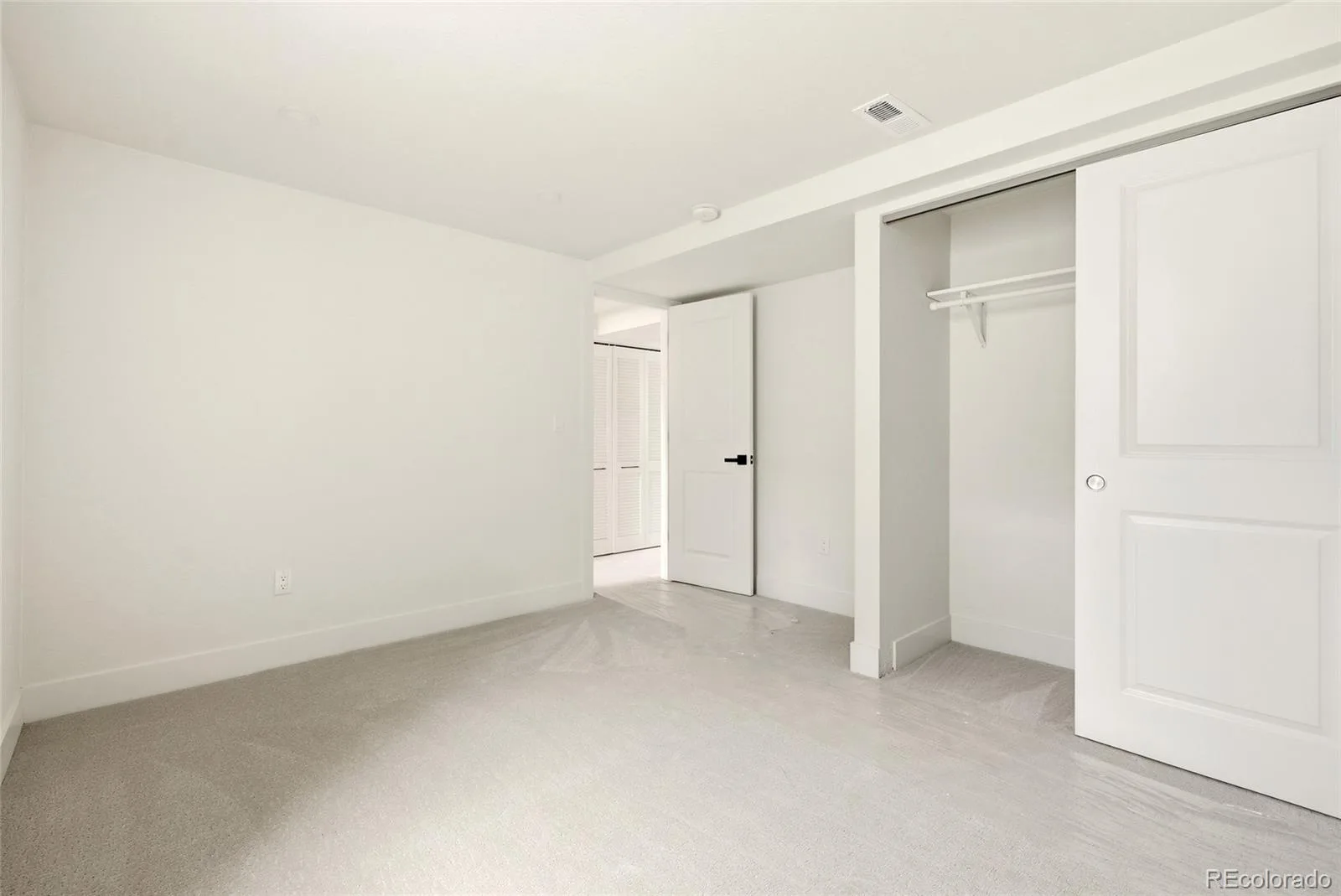 8520 W Virginia Avenue Lakewood CO 80226 | MLS #REC2013993 08062026033427 1600 31