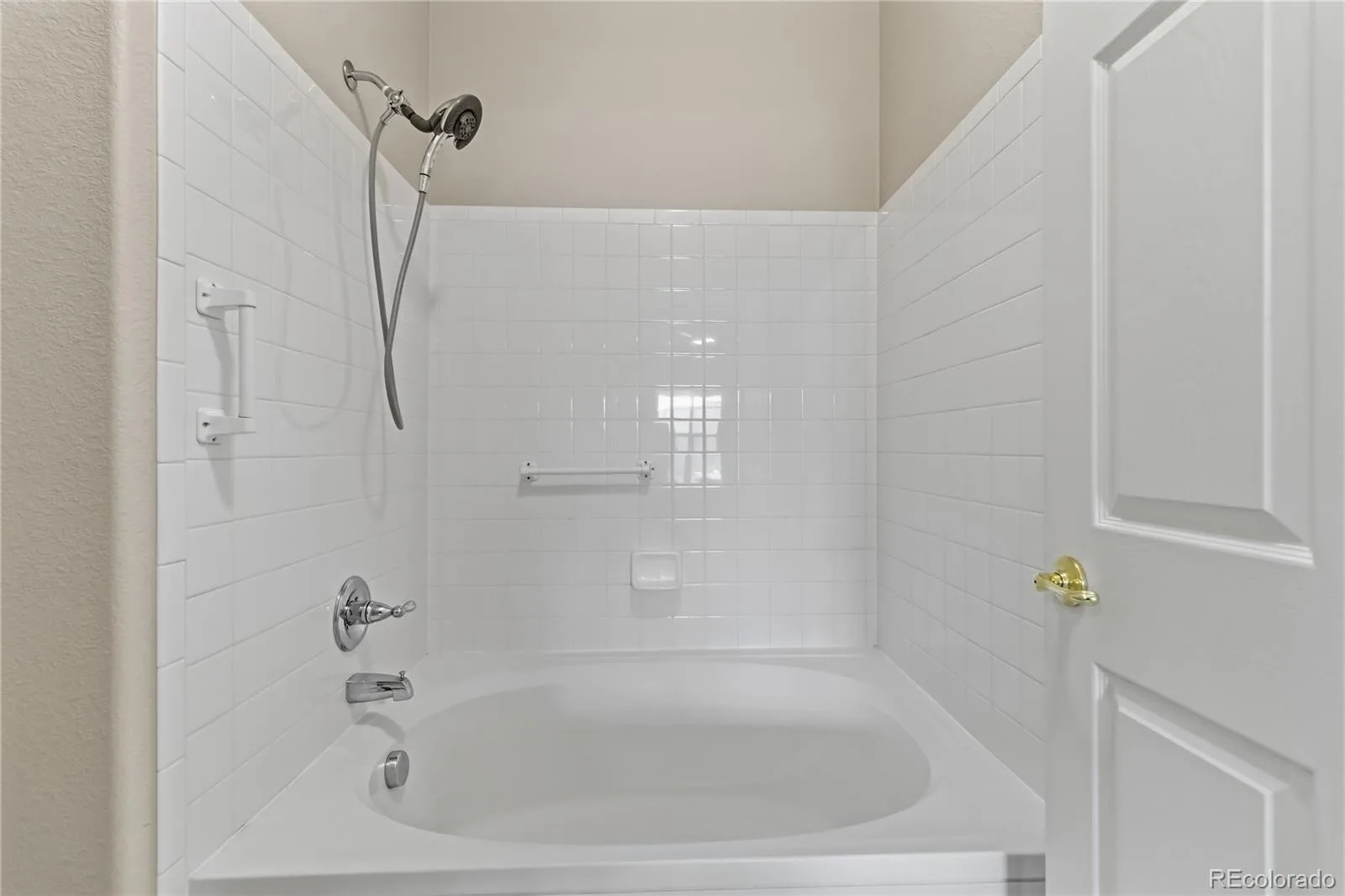 8200 E 8th Avenue #6101 Denver CO 80230 | MLS #REC2014559 08262026154652 1600 12