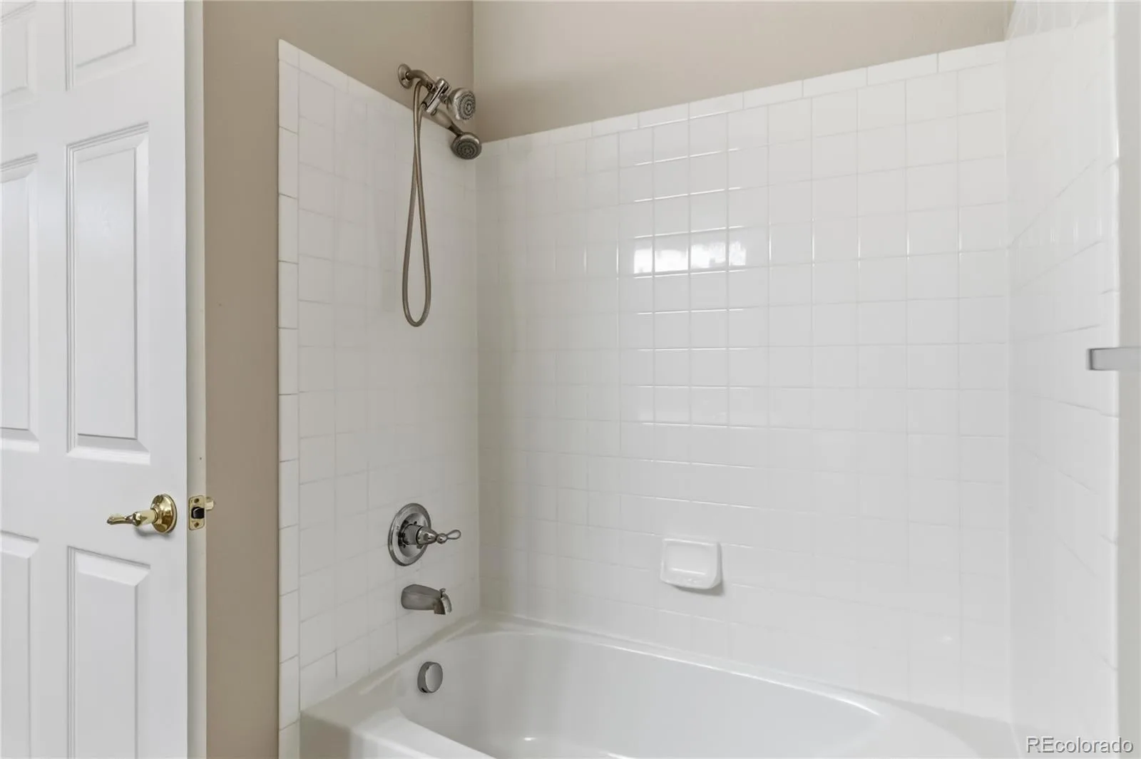 8200 E 8th Avenue #6101 Denver CO 80230 | MLS #REC2014559 08262026154652 1600 19