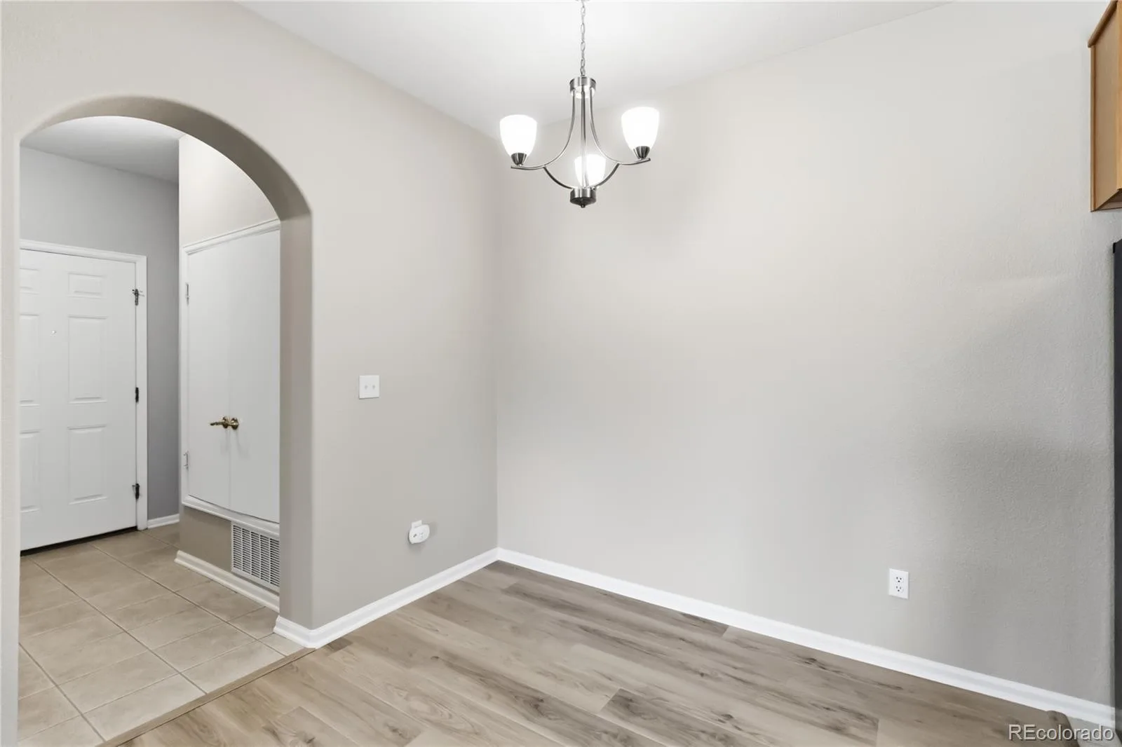 8200 E 8th Avenue #6101 Denver CO 80230 | MLS #REC2014559 08262026154652 1600 6