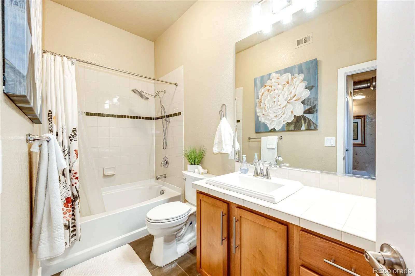 10111 Inverness Main Street #332 Englewood CO 80112 | MLS #REC2015191 07222026152939 1600 19