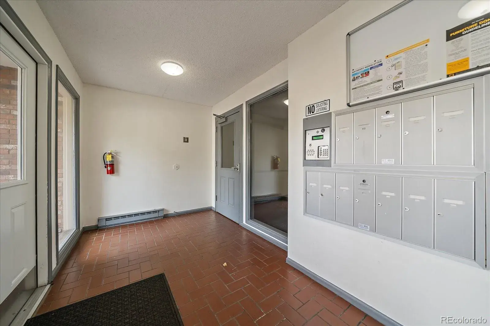 471 S Kalispell Way #101 Aurora CO 80017 MLS #REC2015268 02202026012640 1600 1