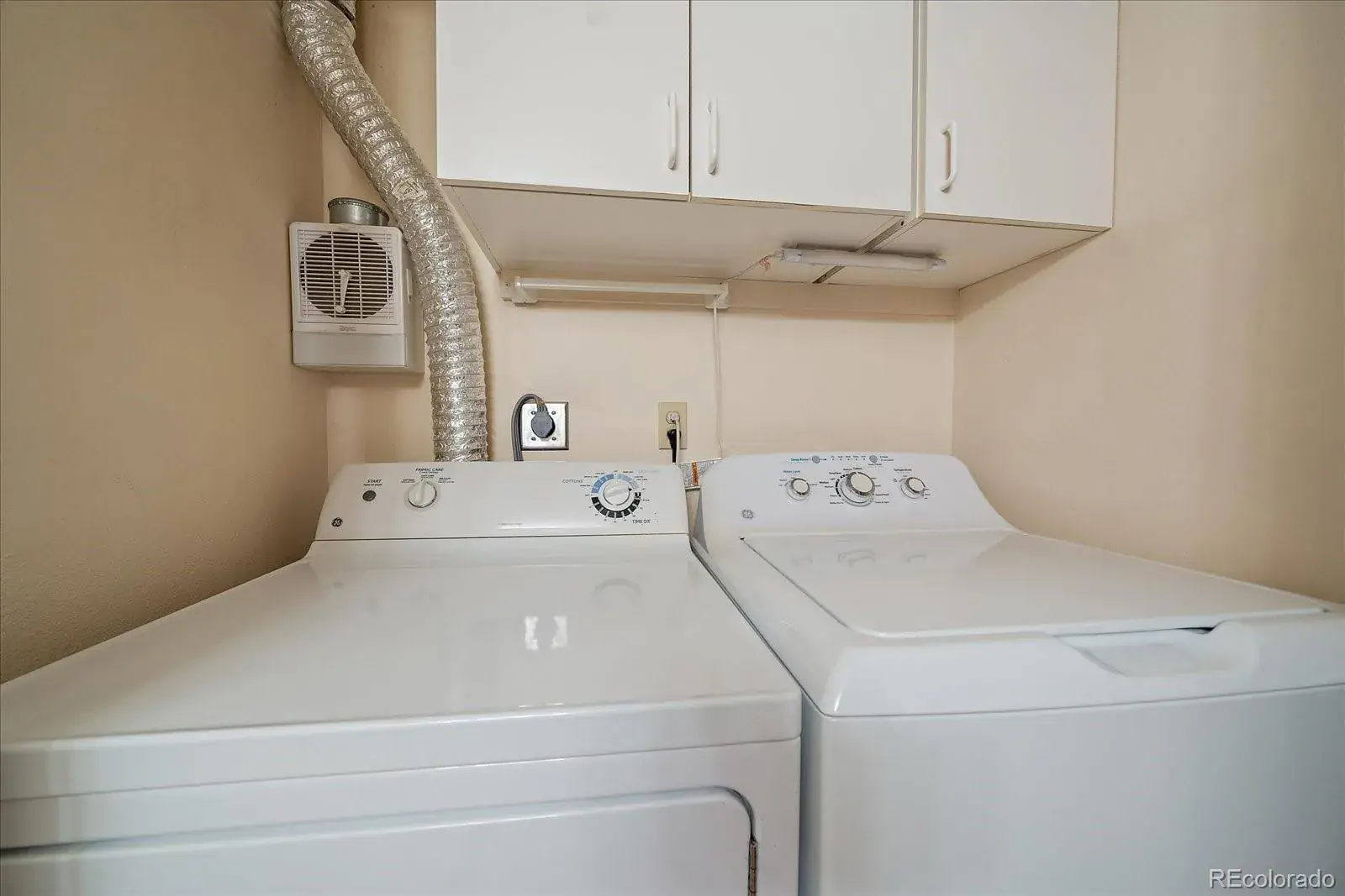 471 S Kalispell Way #101 Aurora CO 80017 MLS #REC2015268 02202026012640 1600 18