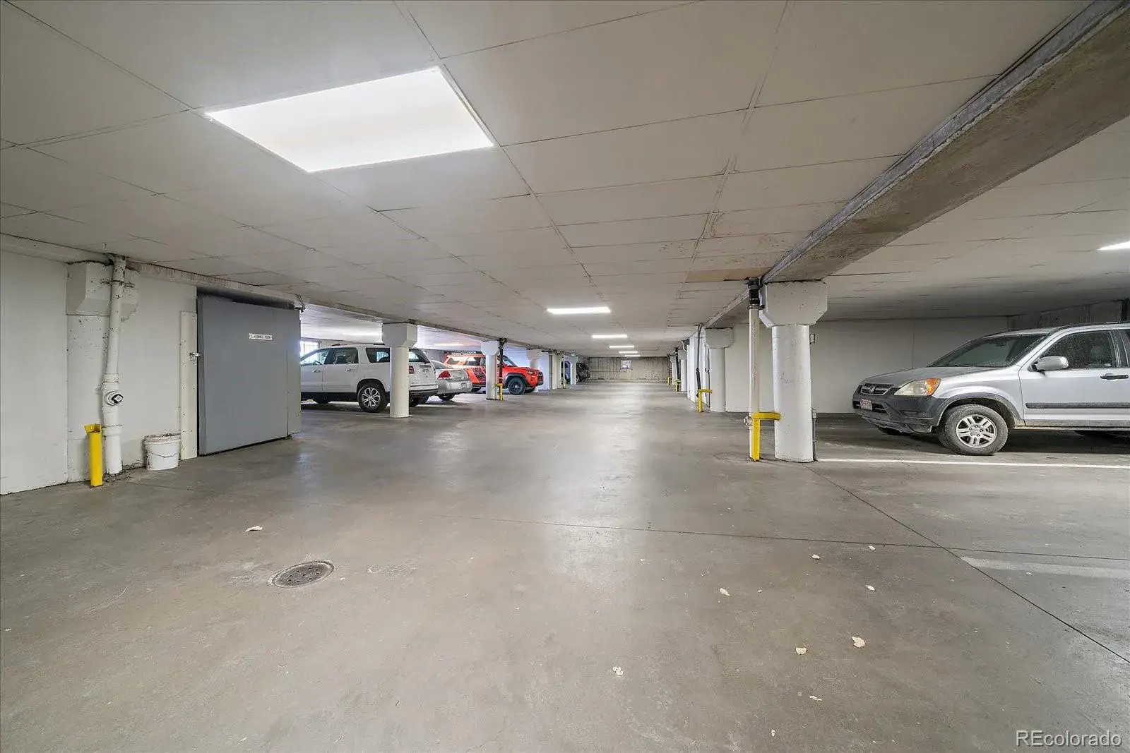 471 S Kalispell Way #101 Aurora CO 80017 MLS #REC2015268 02202026012640 1600 23