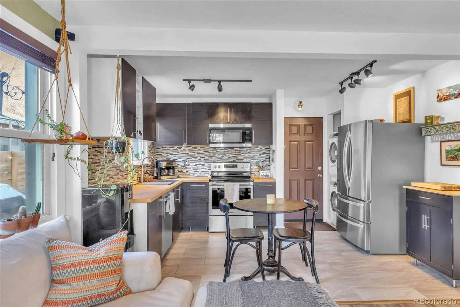 02102026203545 1600 6