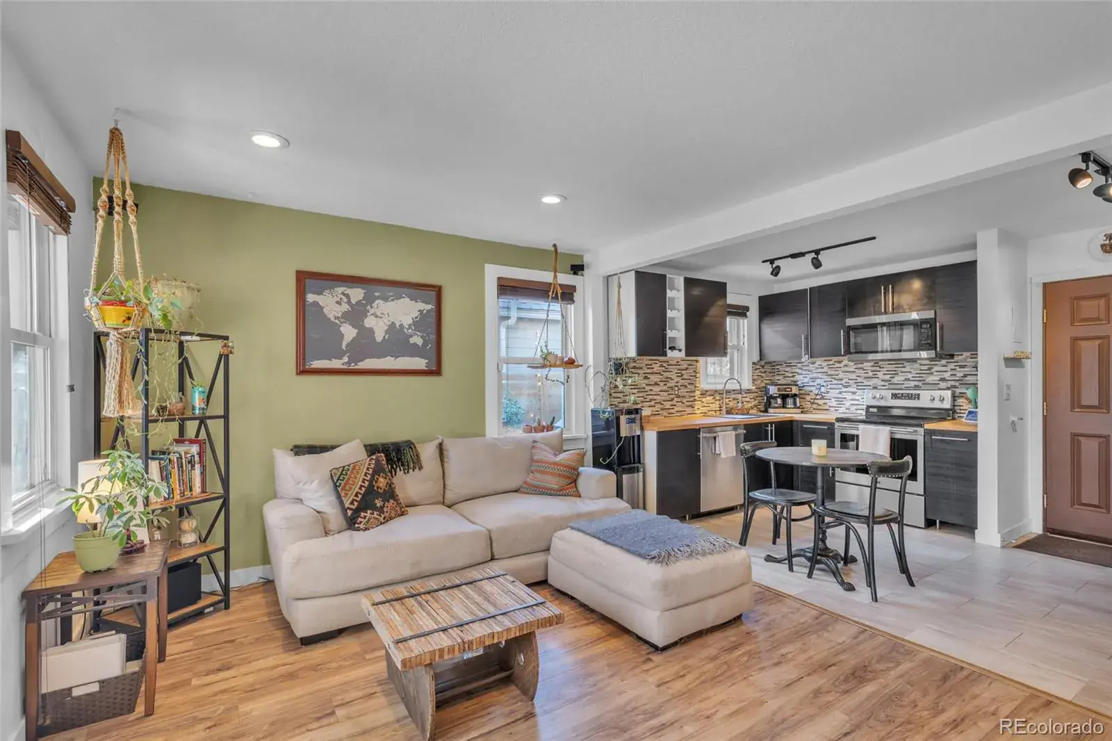 02102026203545 1600 8