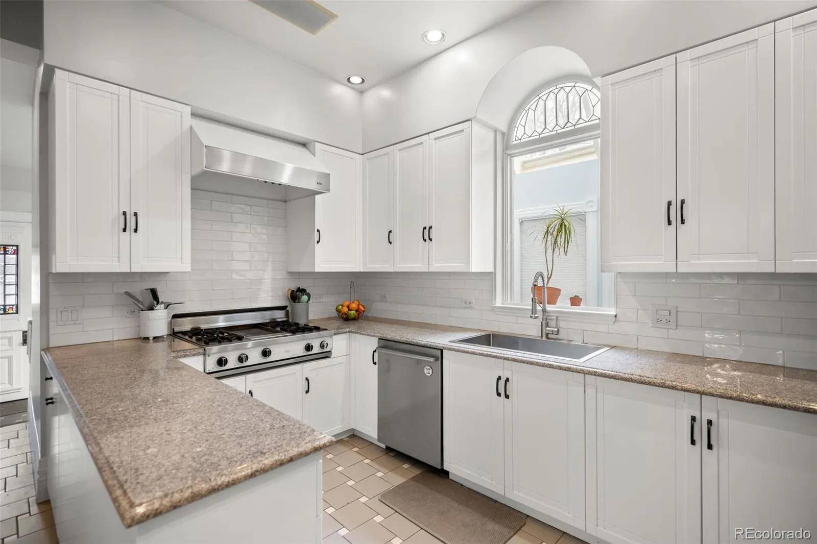 04082026213713 1600 17