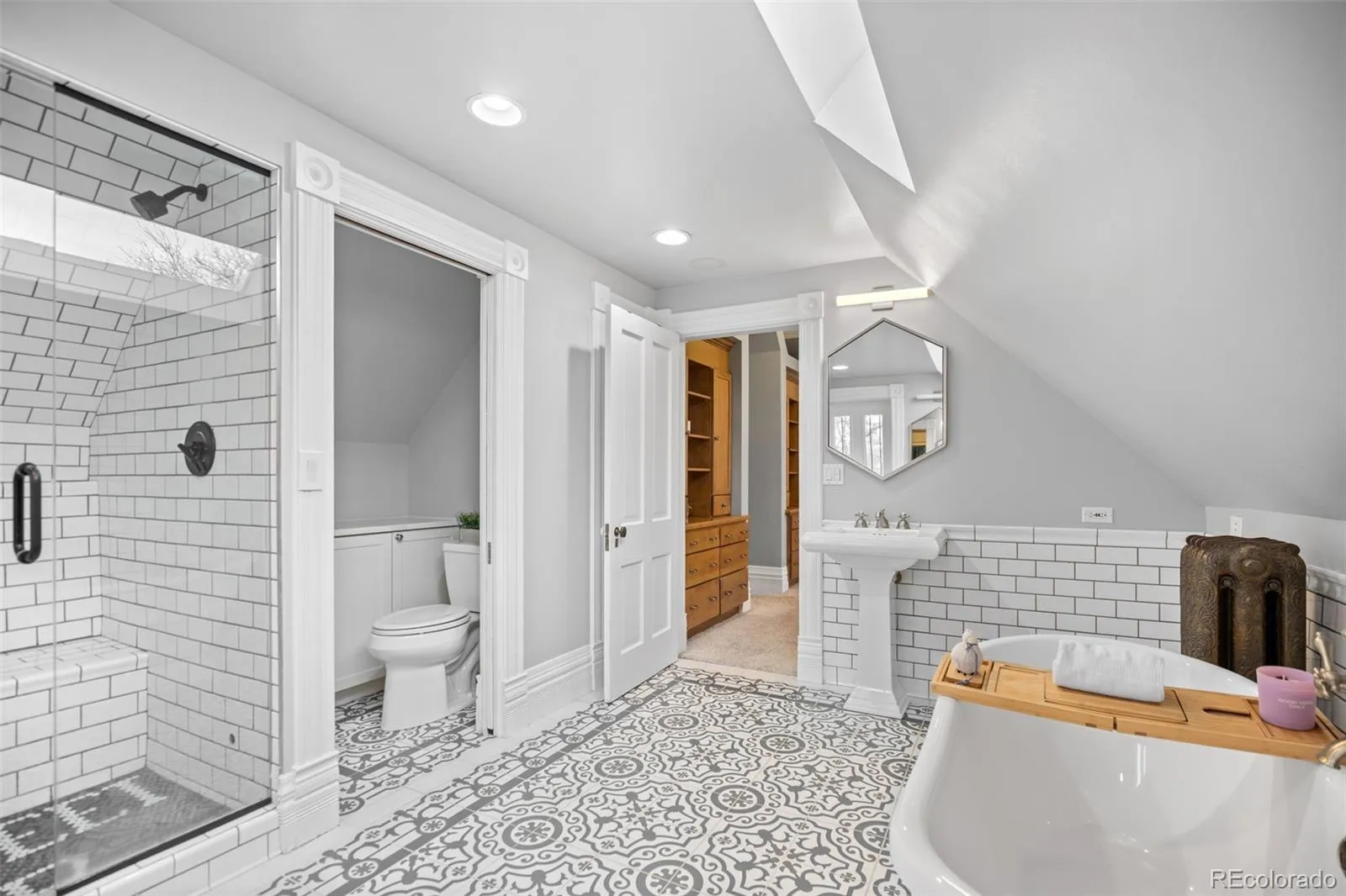 04082026213713 1600 6