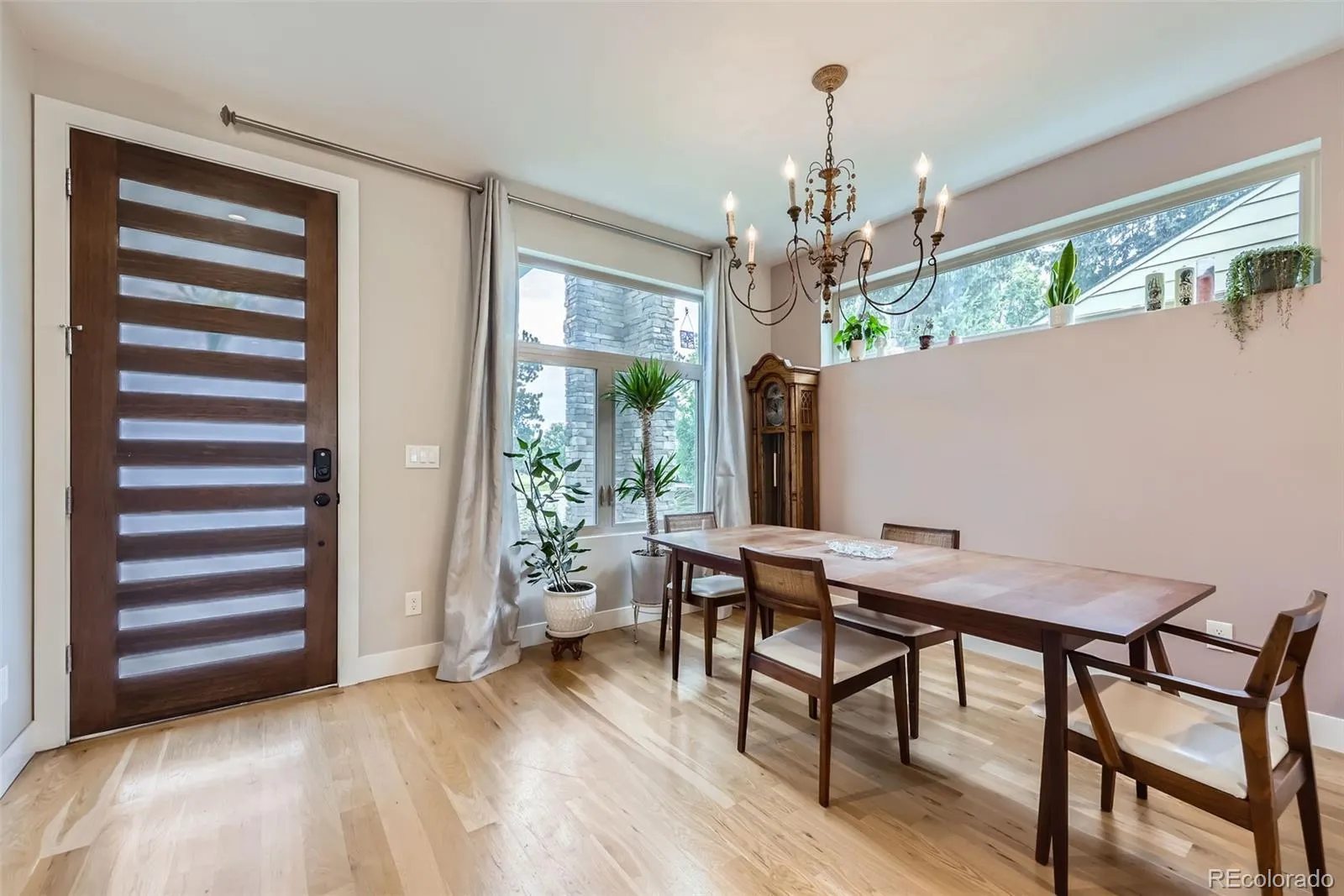 04132026181002 1600 6