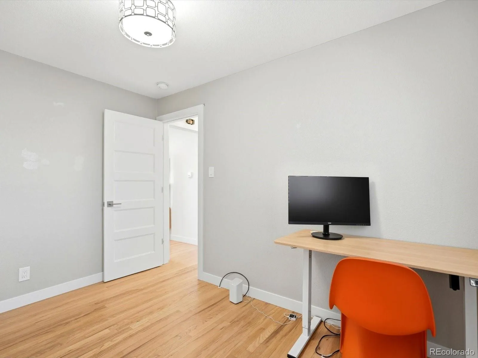 04162026023924 1600 12