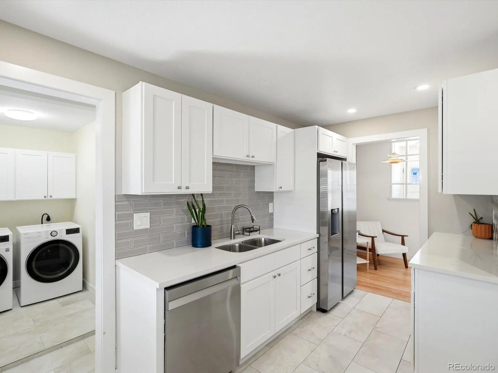 04162026023924 1600 16