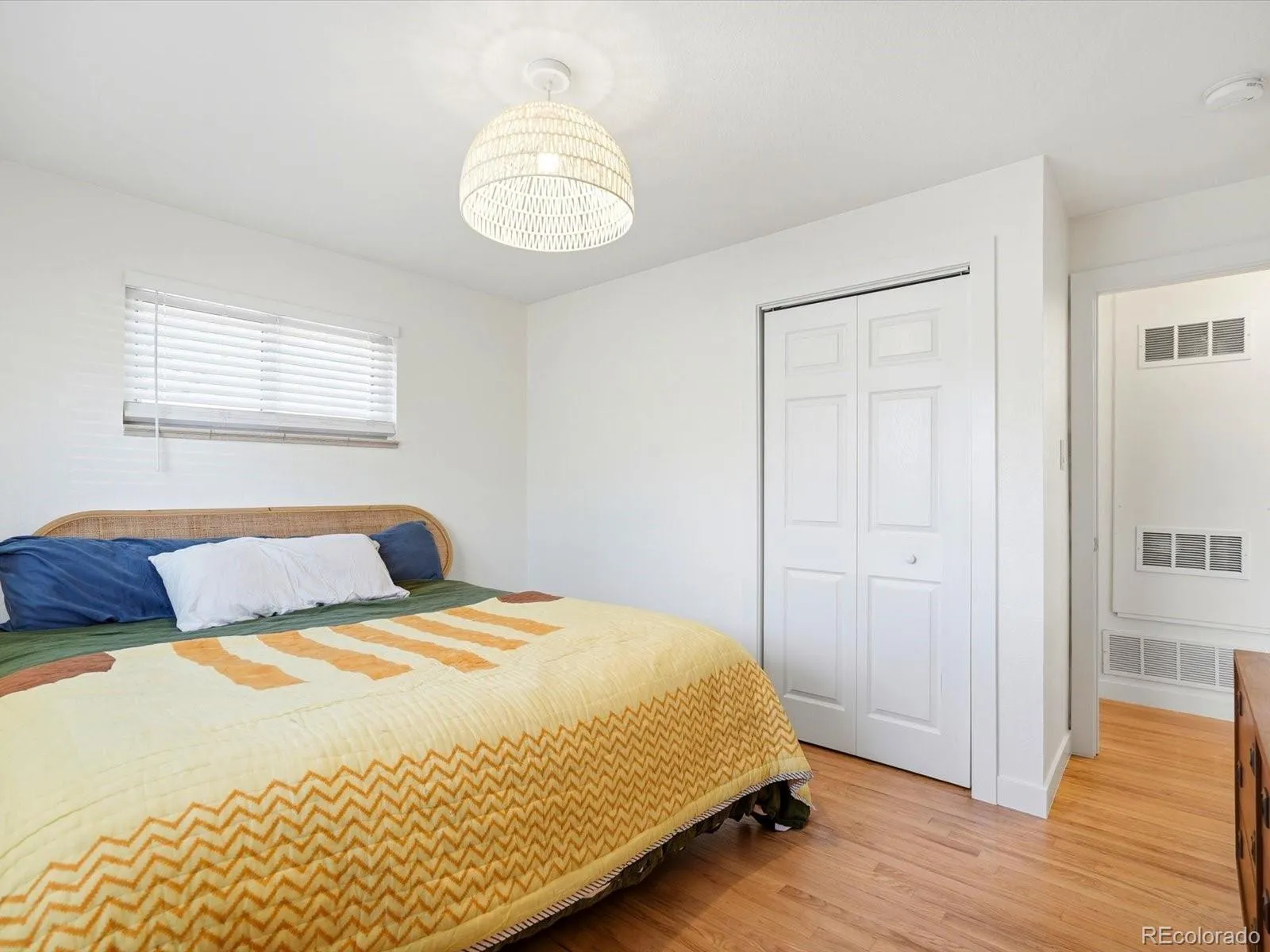 04162026023924 1600 9