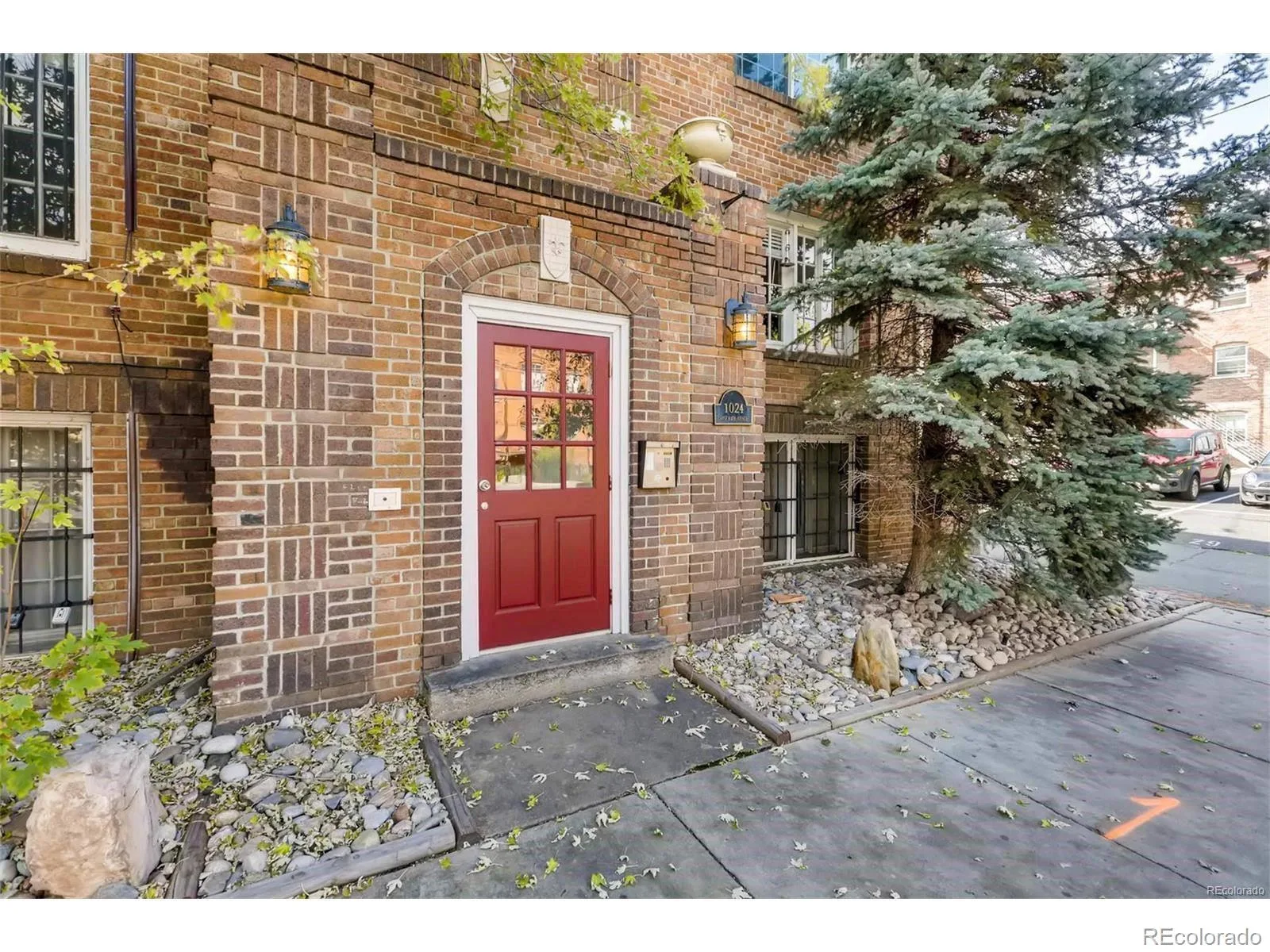 1024 E 14th Avenue #15 Denver CO 80218 MLS #REC2021295 06032026221559 1600 11