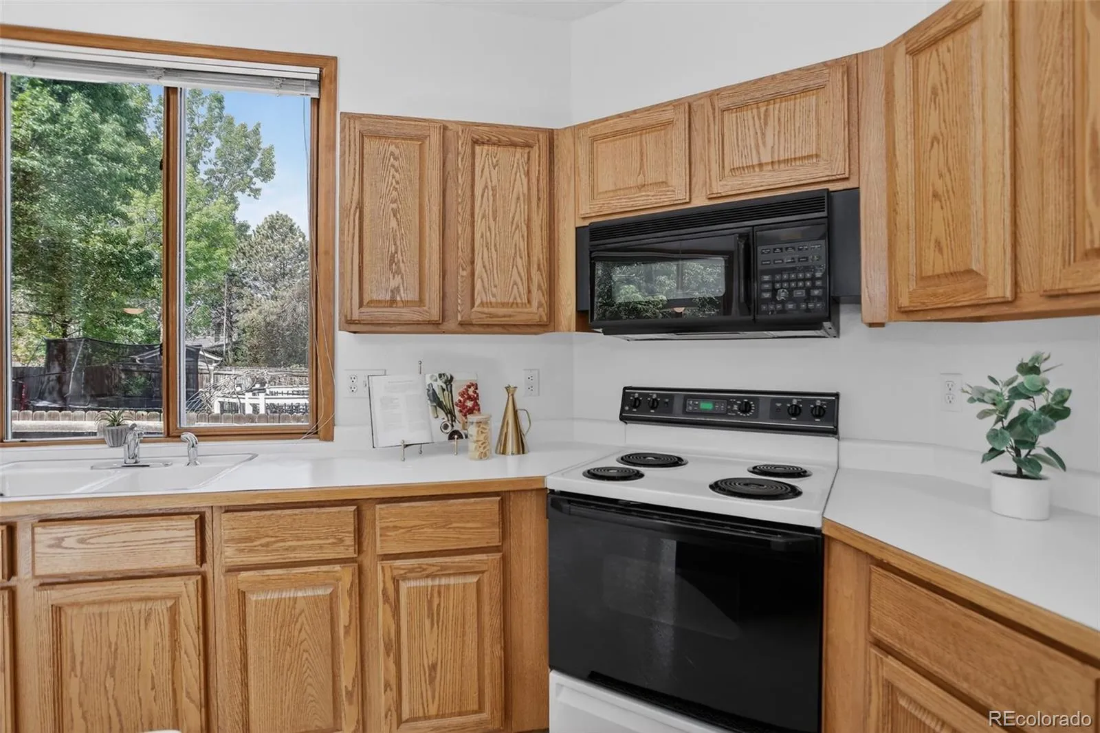 8660 W 95th Drive Westminster CO 80021 MLS #REC2021375 05122026033521 1600 16