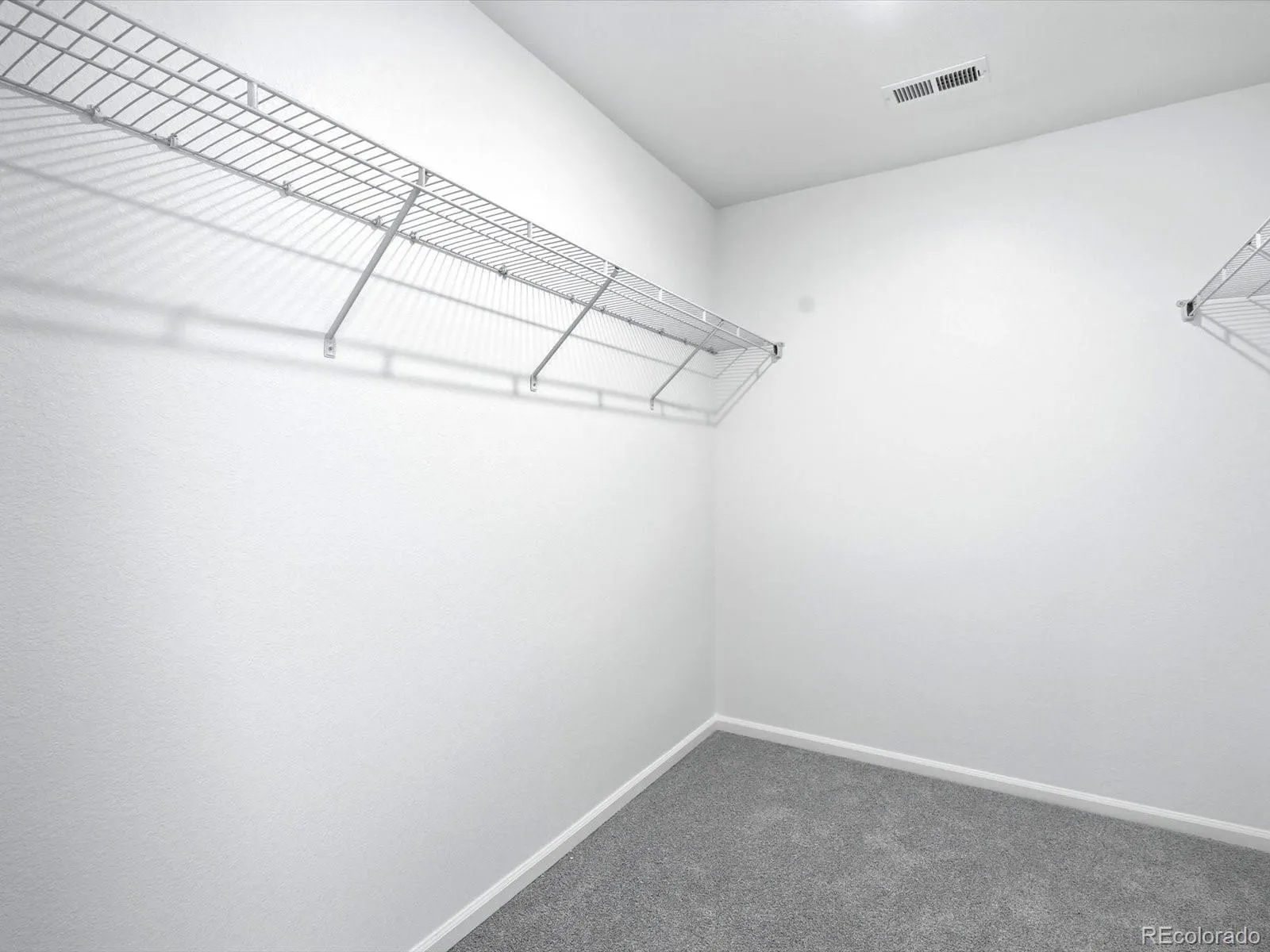 21234 E 65th Drive Aurora CO 80019 | MLS #REC2022379 04162026225048 1600 19