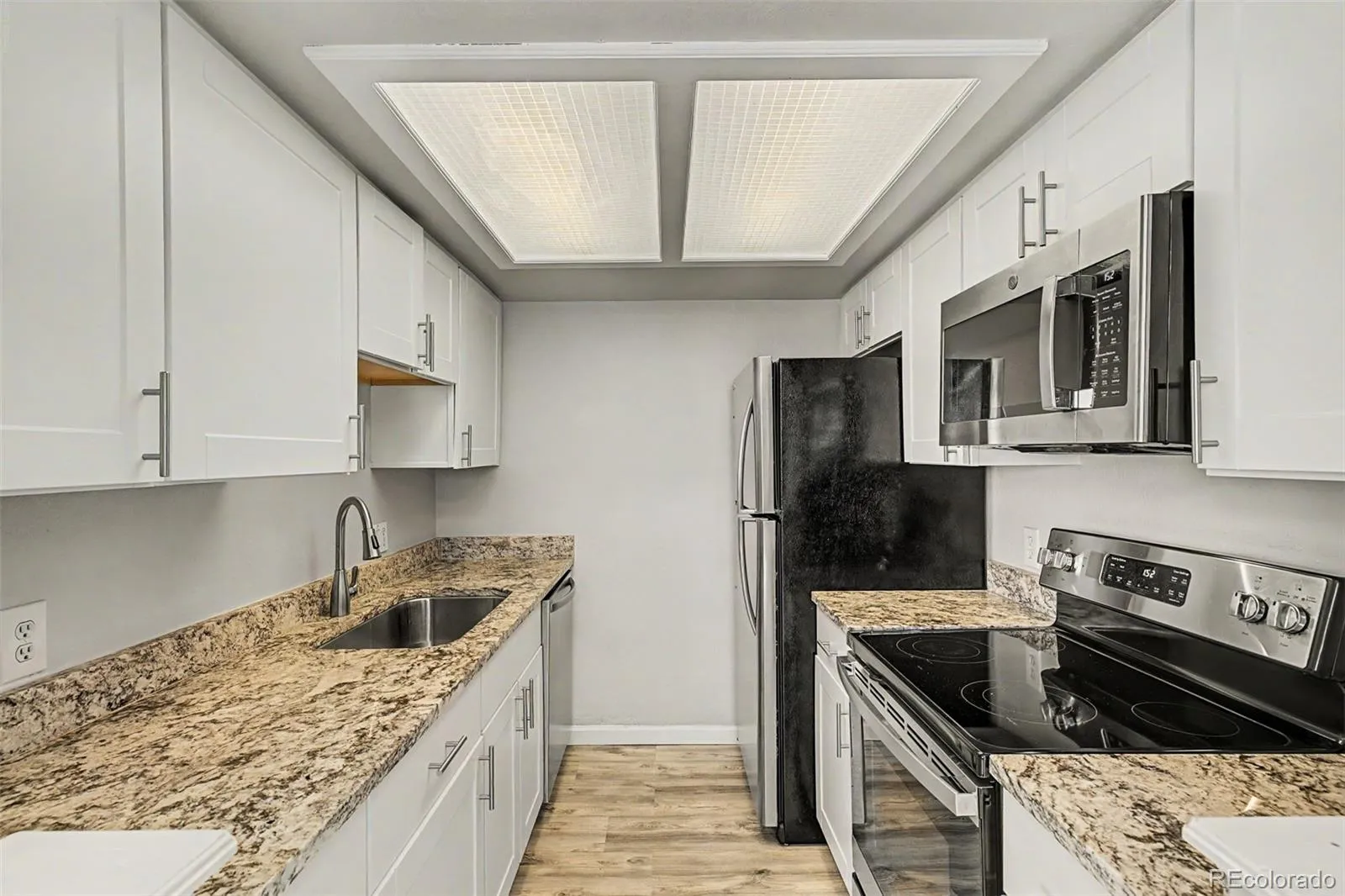 1342 S Cathay Court #202 Aurora CO 80017 MLS #REC2023008 04182026121743 1600 17