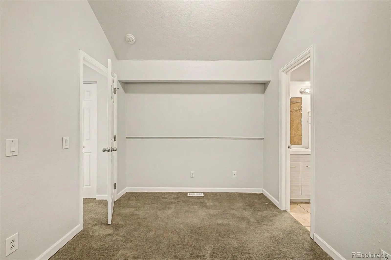 1342 S Cathay Court #202 Aurora CO 80017 MLS #REC2023008 04182026121743 1600 29