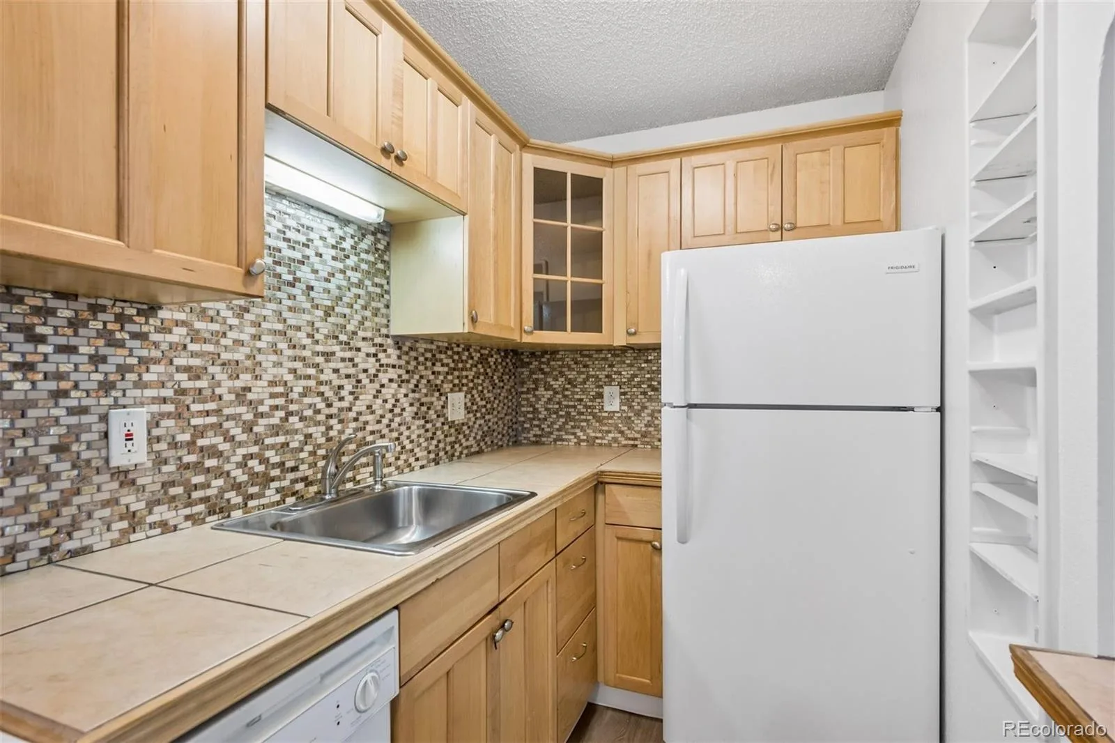 5875 E Iliff Avenue #219 #D Denver CO 80222 | MLS #REC2023344 08302026165525 1600 9