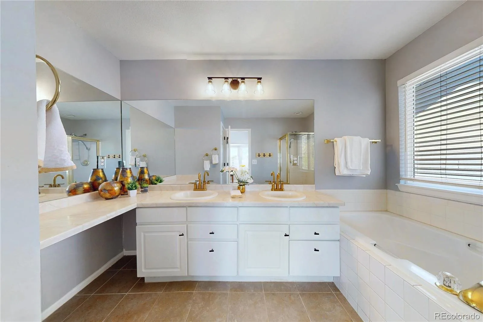 15137 E Nassau Avenue Aurora CO 80014 | MLS #REC2026261 10142026182923 1600 22
