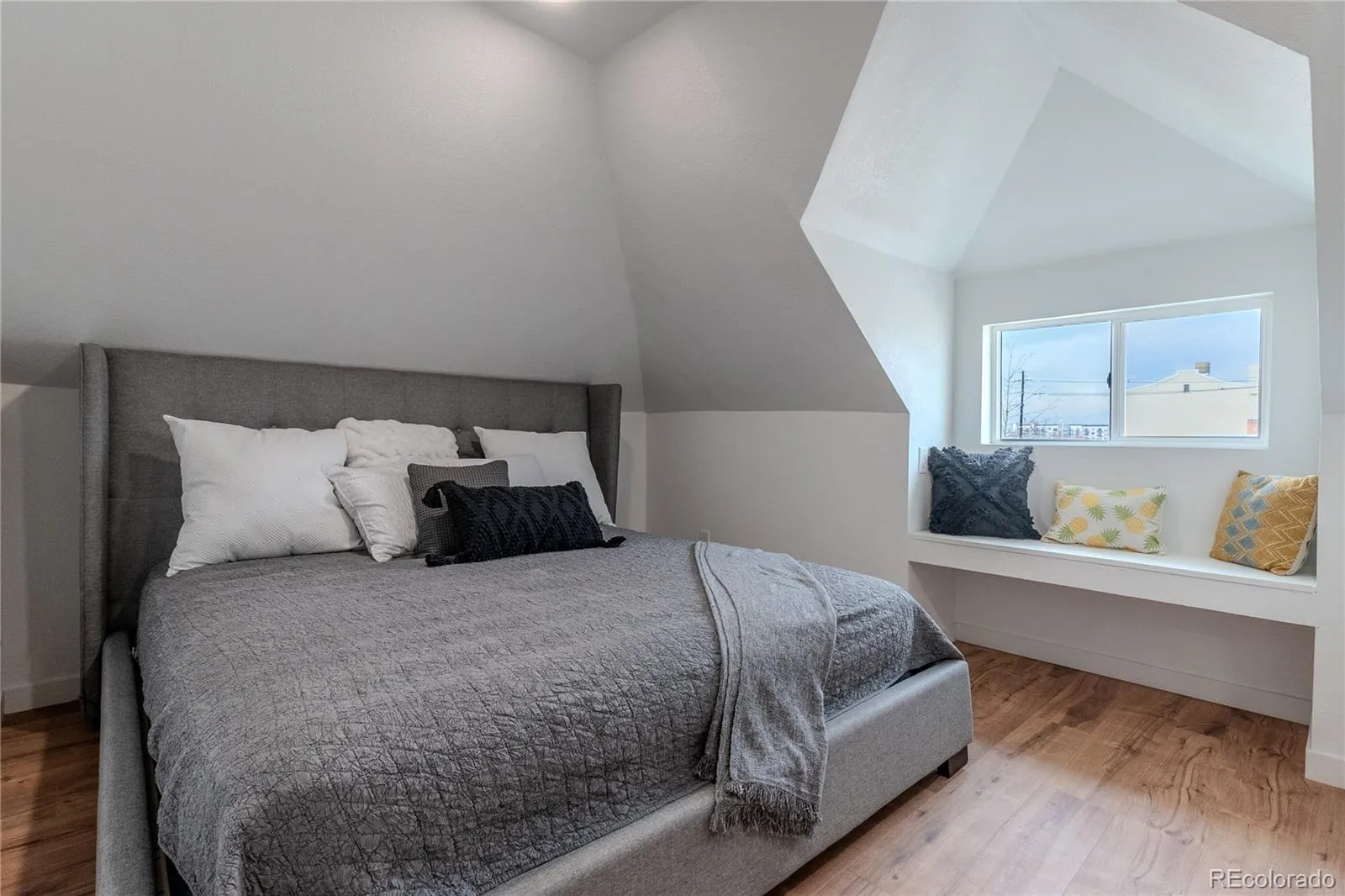 342 S Lincoln Street Denver CO 80209 | MLS #REC2026500 05092026022551 1600 19