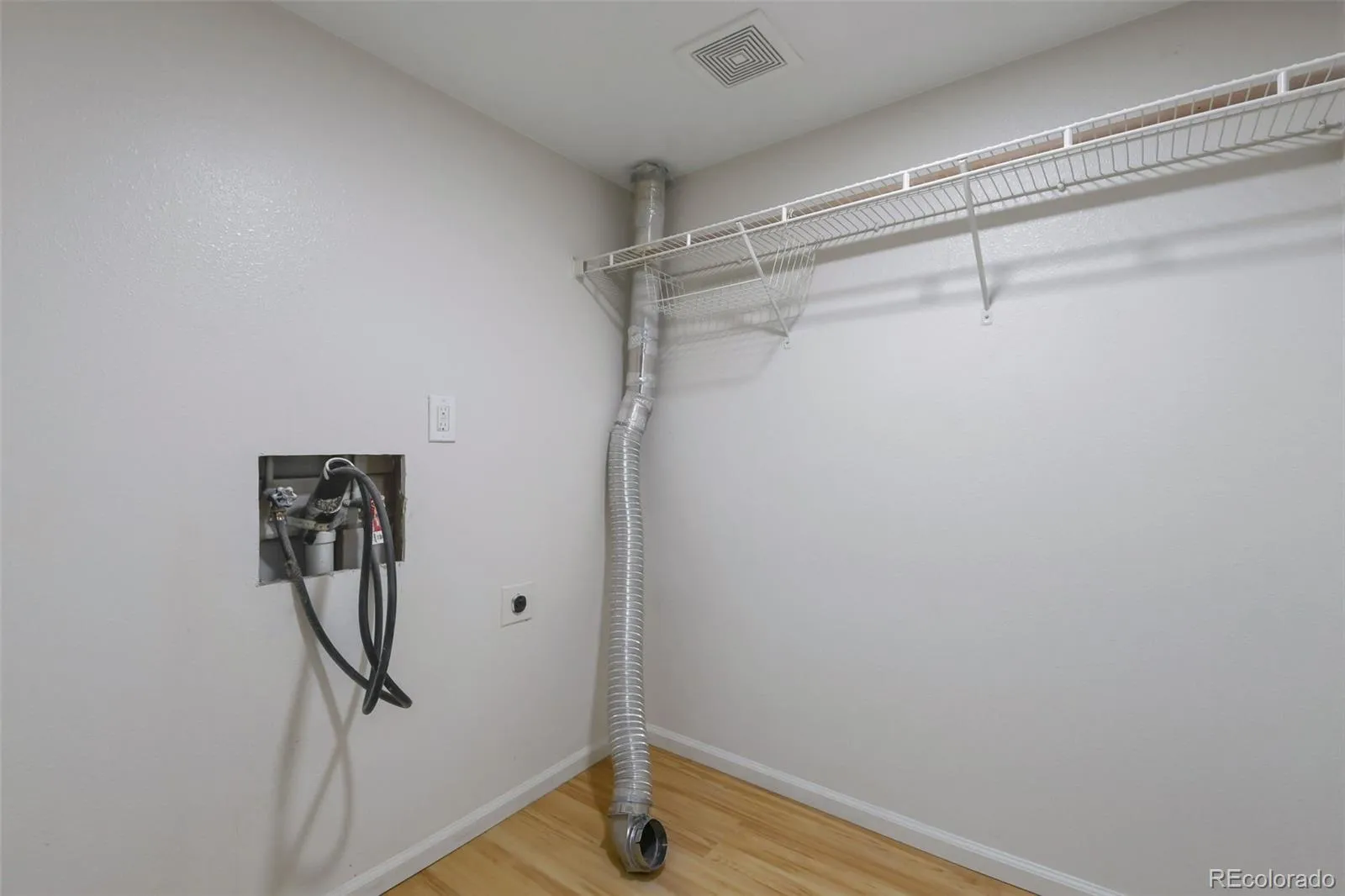 11149 W 17th Avenue #104 Lakewood CO 80215 | MLS #REC2028248 05192026194942 1600 12