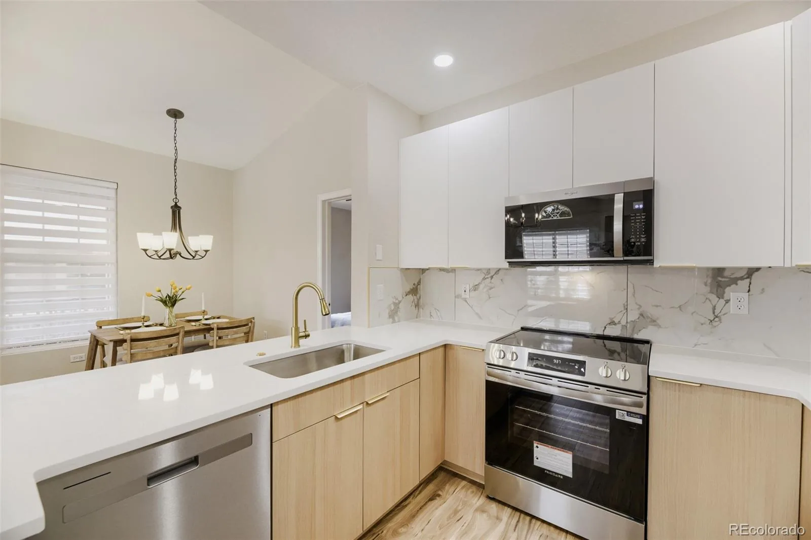 4045 S Crystal Circle #204 Aurora CO 80014 | MLS #REC2028660 08282026170925 1600 1