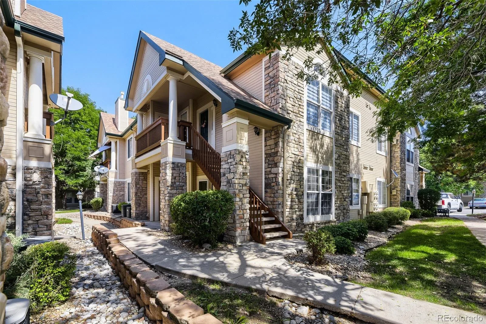4045 S Crystal Circle #204 Aurora CO 80014 | MLS #REC2028660 08282026170925 1600 2