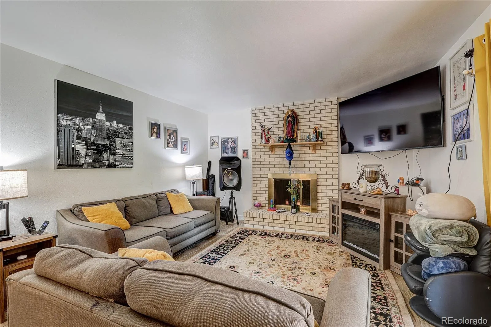 13142 E Louisiana Avenue Aurora CO 80012 MLS #REC2033225 06252026215917 1600 11
