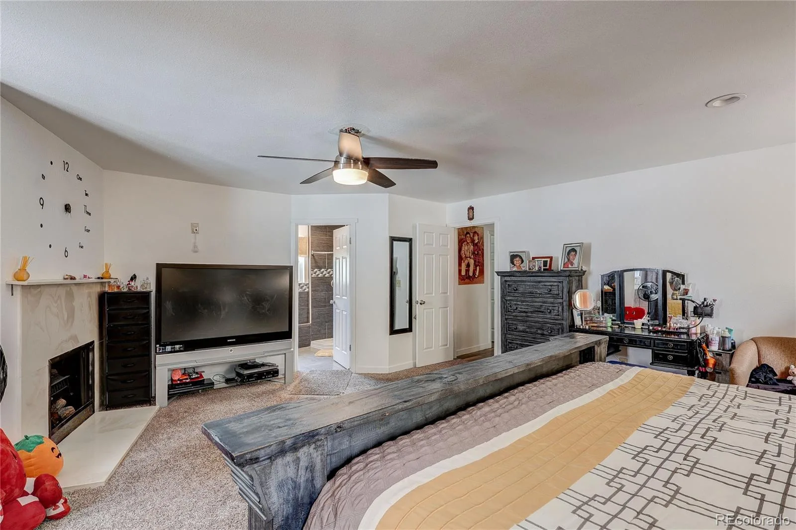 13142 E Louisiana Avenue Aurora CO 80012 MLS #REC2033225 06252026215917 1600 18