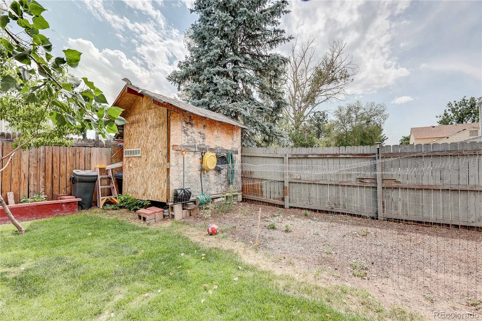 13142 E Louisiana Avenue Aurora CO 80012 MLS #REC2033225 06252026215917 1600 41
