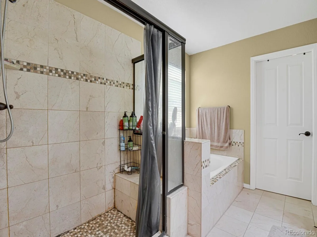 25583 E Frost Place Aurora CO 80016 MLS #REC2034146 07062026150647 1200 29