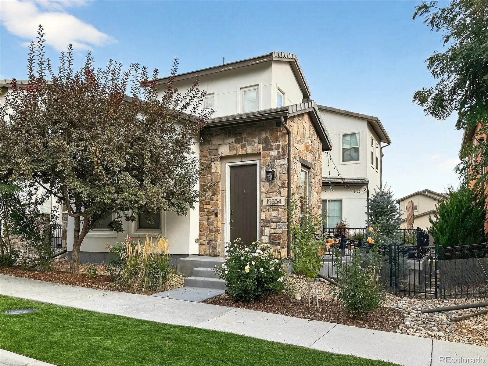 04122026080051 1600 0