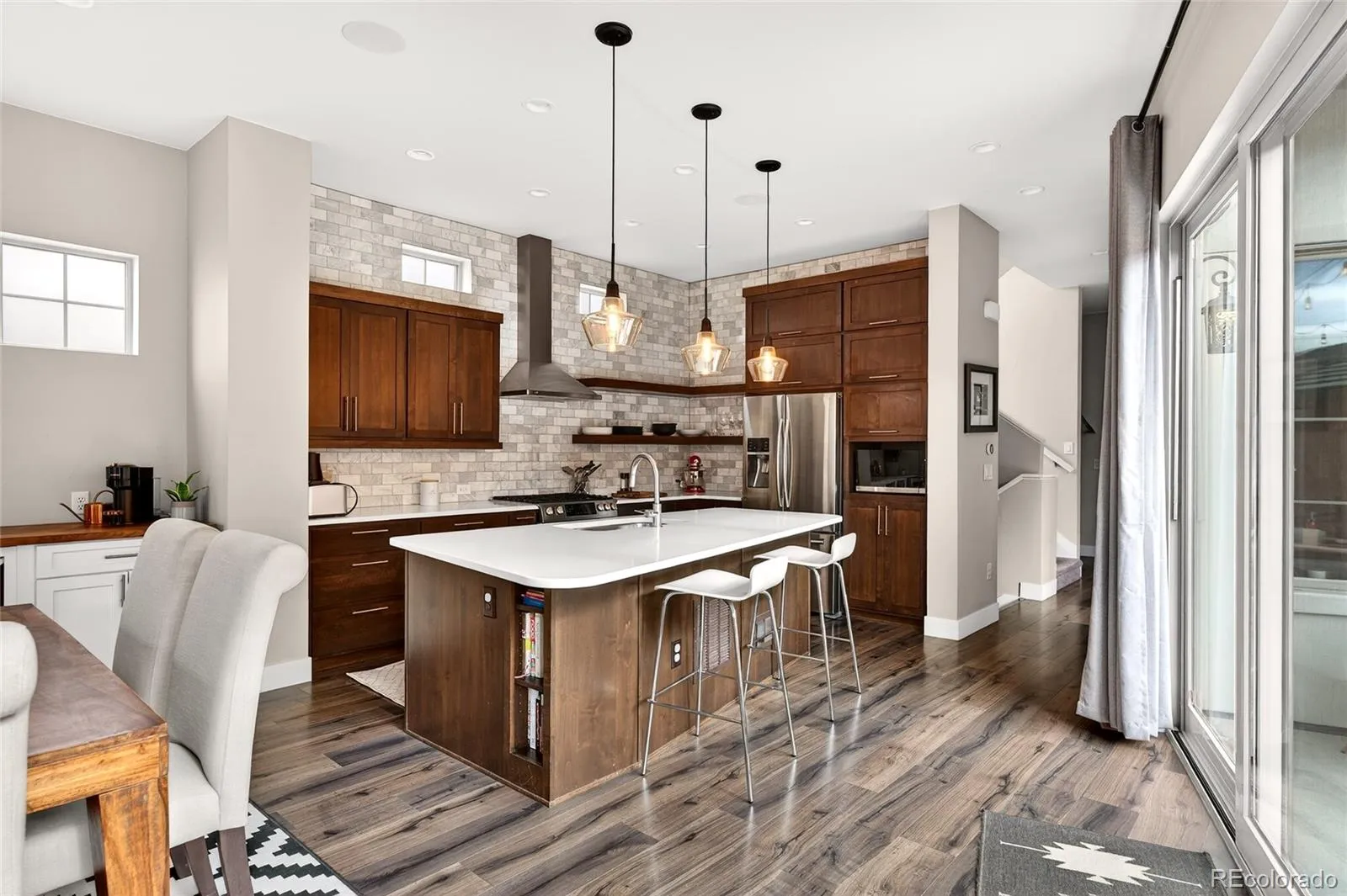 04122026080051 1600 36